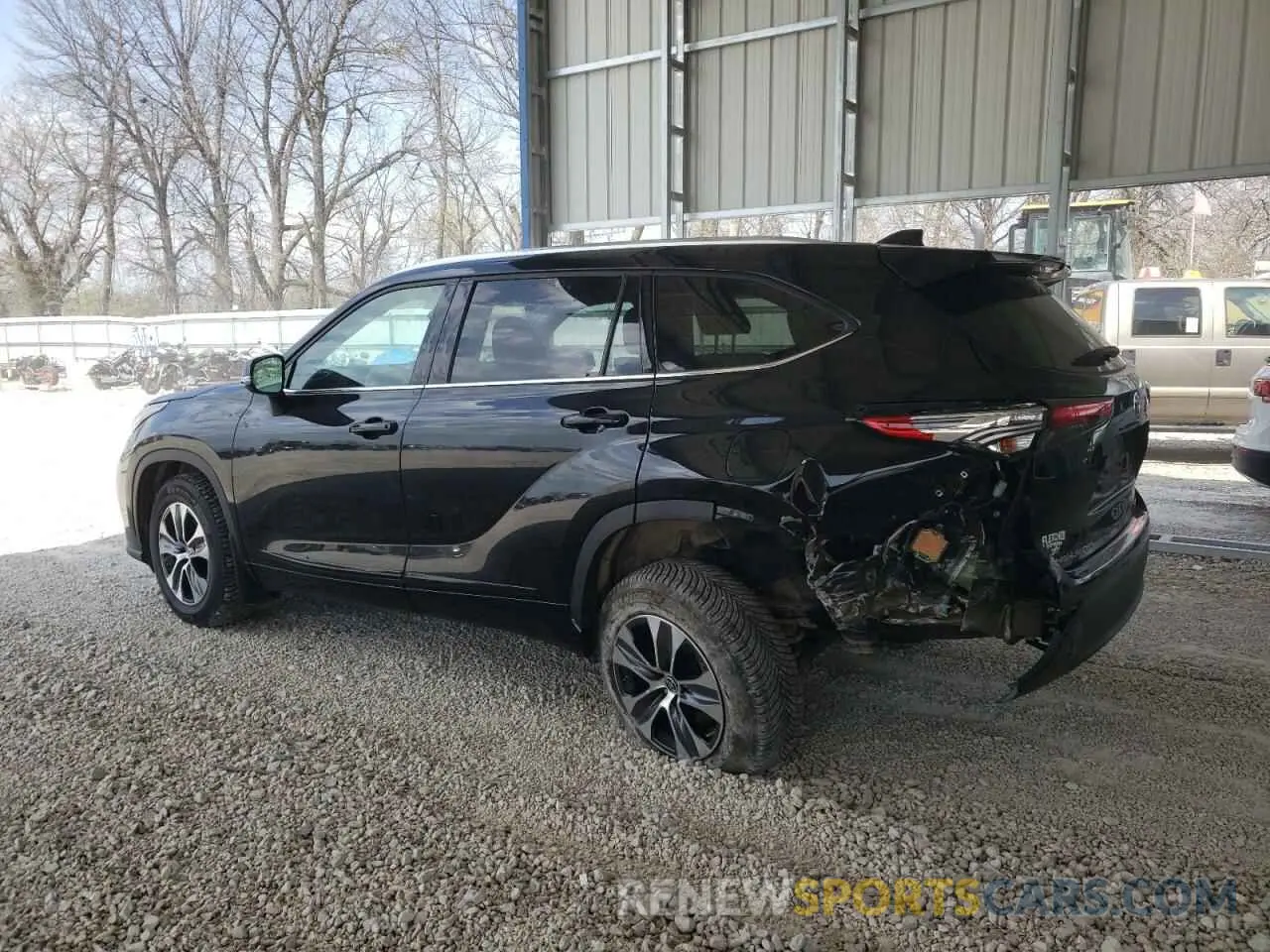 2 fotografías del automóvil dañado 5TDGZRBH5MS084881 TOYOTA HIGHLANDER 2021