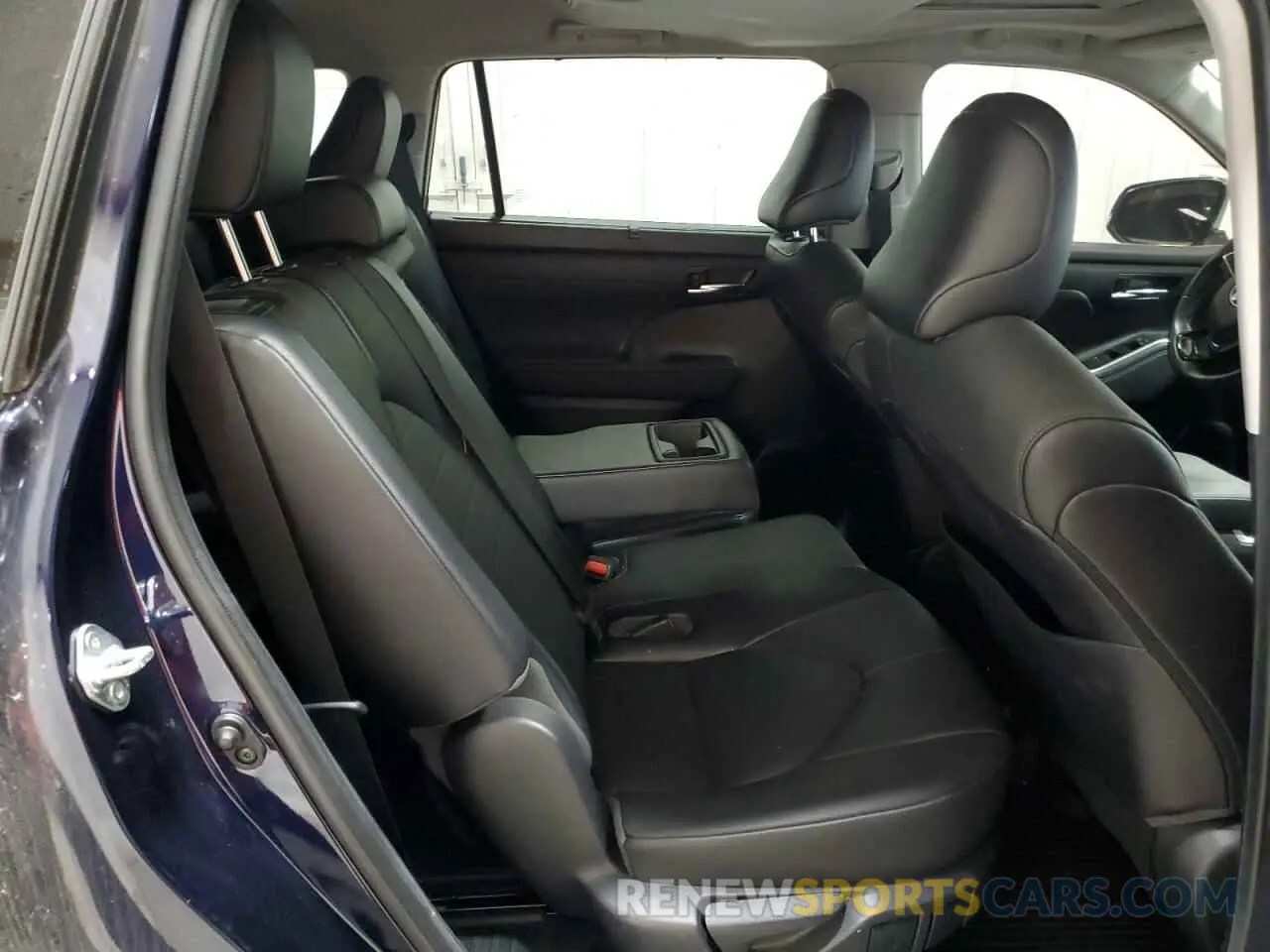 11 fotografías del automóvil dañado 5TDGZRBH5MS103347 TOYOTA HIGHLANDER 2021