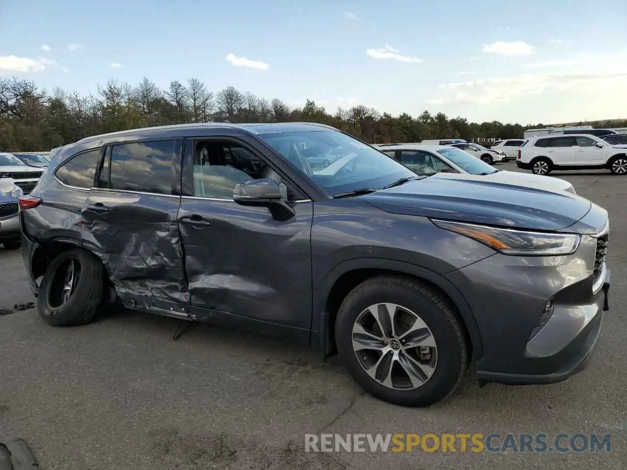4 fotografías del automóvil dañado 5TDGZRBH5MS545433 TOYOTA HIGHLANDER 2021