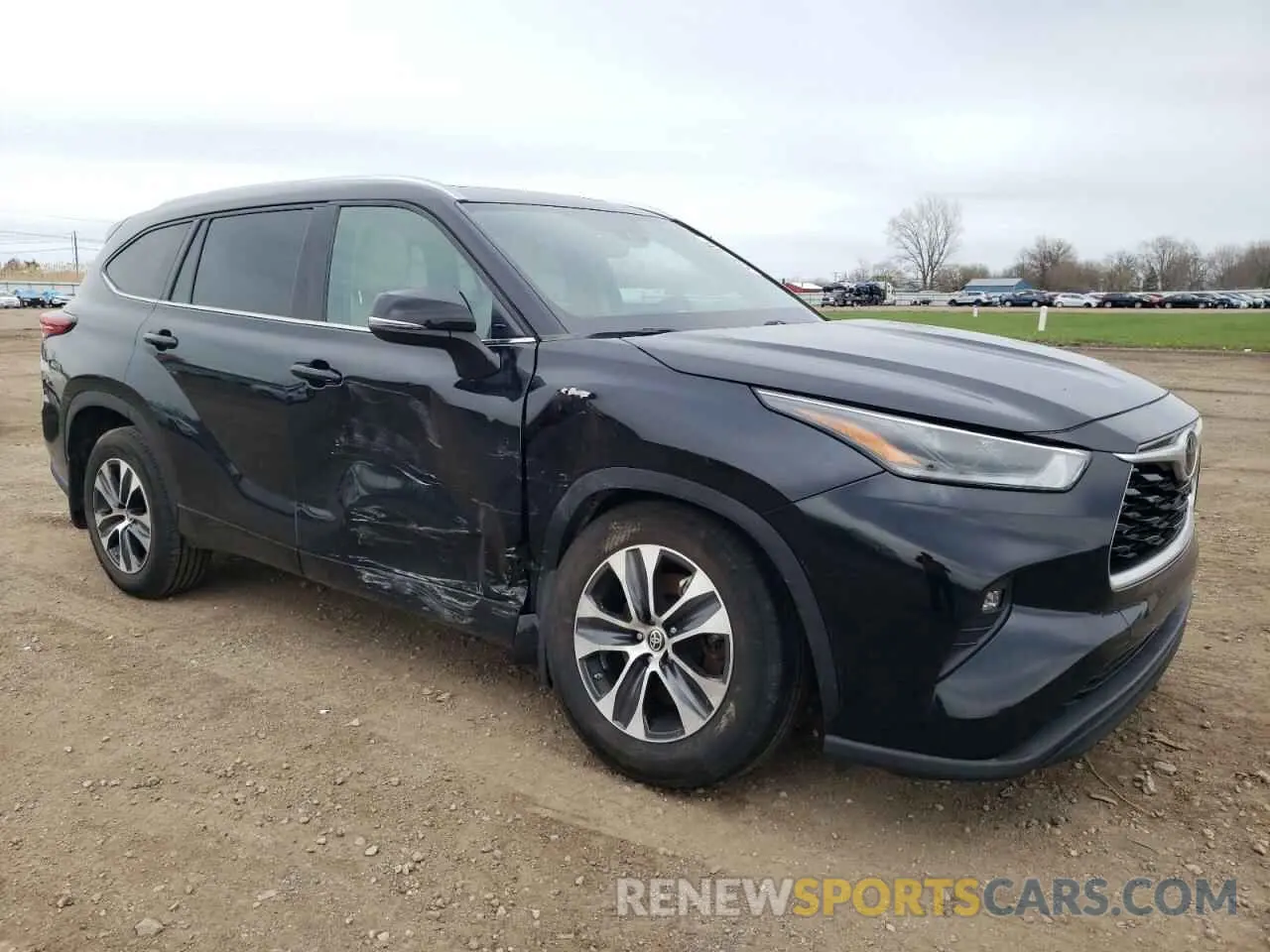4 fotografías del automóvil dañado 5TDGZRBH5MS553600 TOYOTA HIGHLANDER 2021