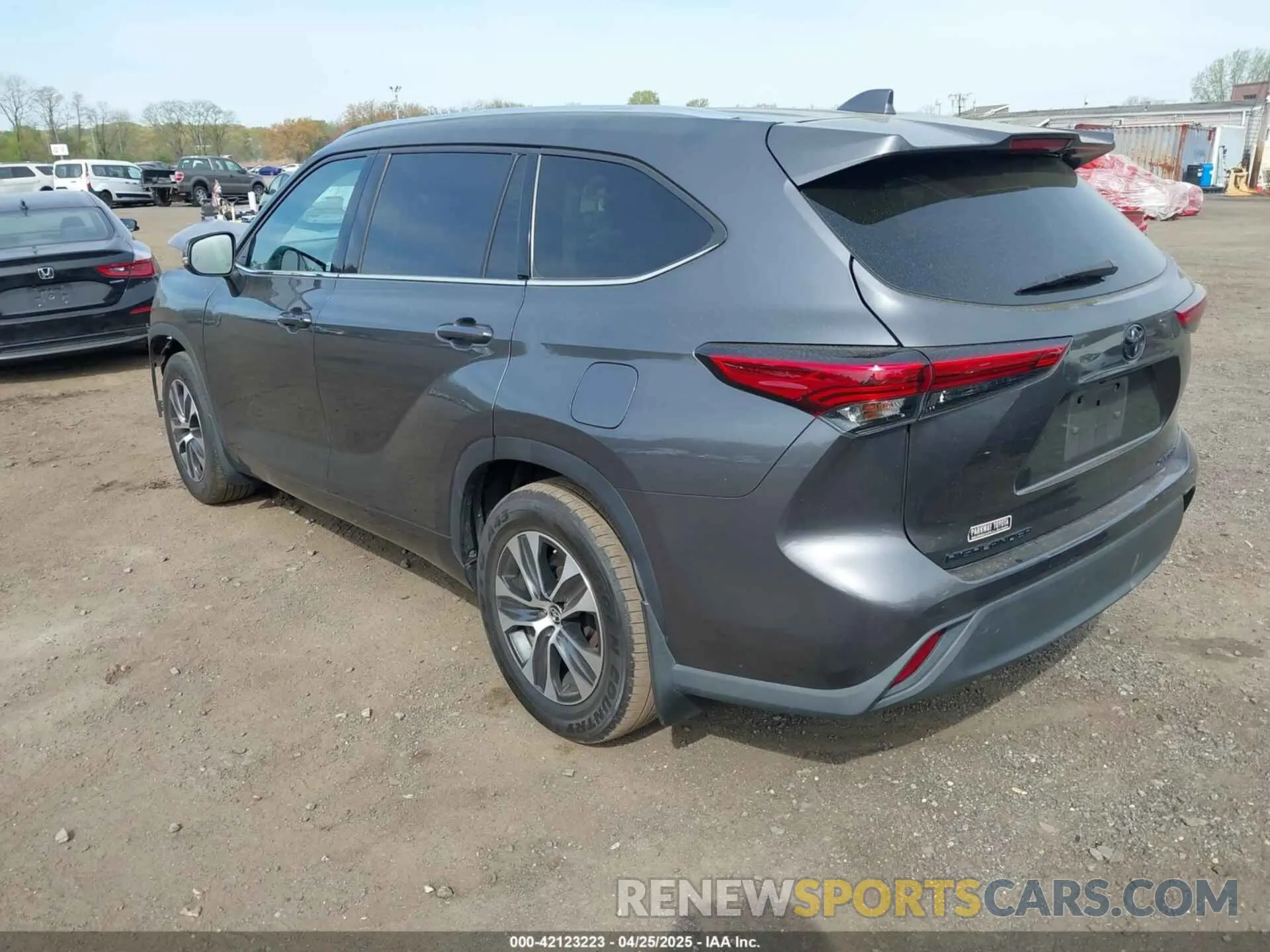 3 fotografías del automóvil dañado 5TDGZRBH6MS075994 TOYOTA HIGHLANDER 2021