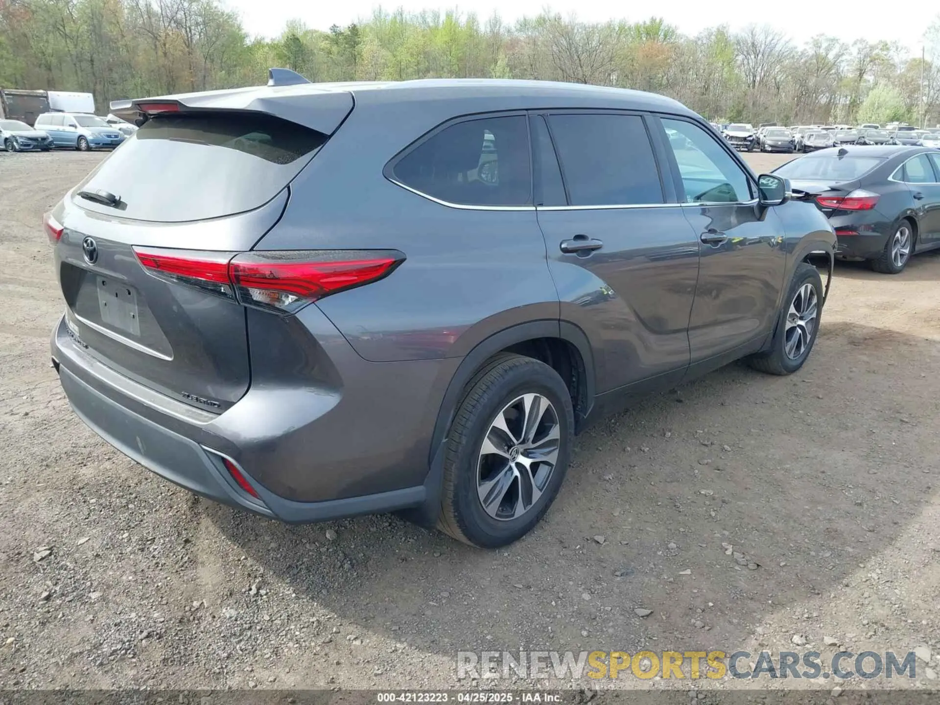 4 fotografías del automóvil dañado 5TDGZRBH6MS075994 TOYOTA HIGHLANDER 2021