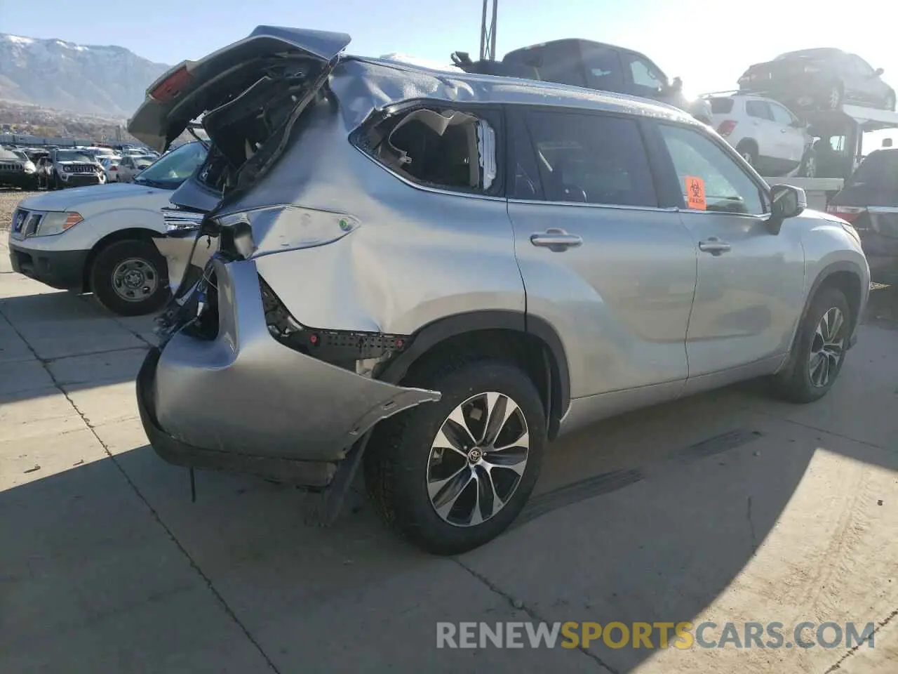 3 fotografías del automóvil dañado 5TDGZRBH7MS120294 TOYOTA HIGHLANDER 2021
