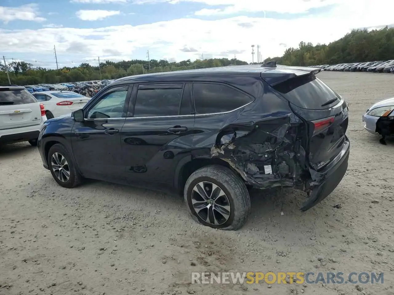 2 fotografías del automóvil dañado 5TDGZRBH7MS124989 TOYOTA HIGHLANDER 2021
