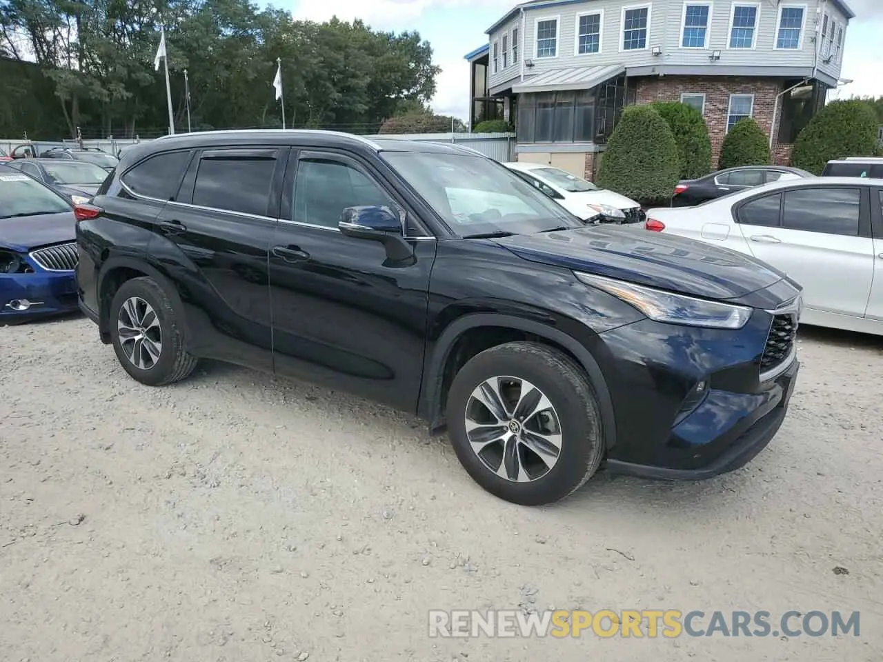 4 fotografías del automóvil dañado 5TDGZRBH7MS124989 TOYOTA HIGHLANDER 2021