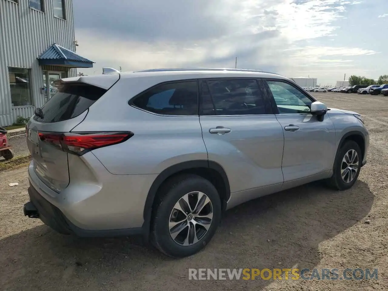 3 fotografías del automóvil dañado 5TDGZRBH7MS153909 TOYOTA HIGHLANDER 2021