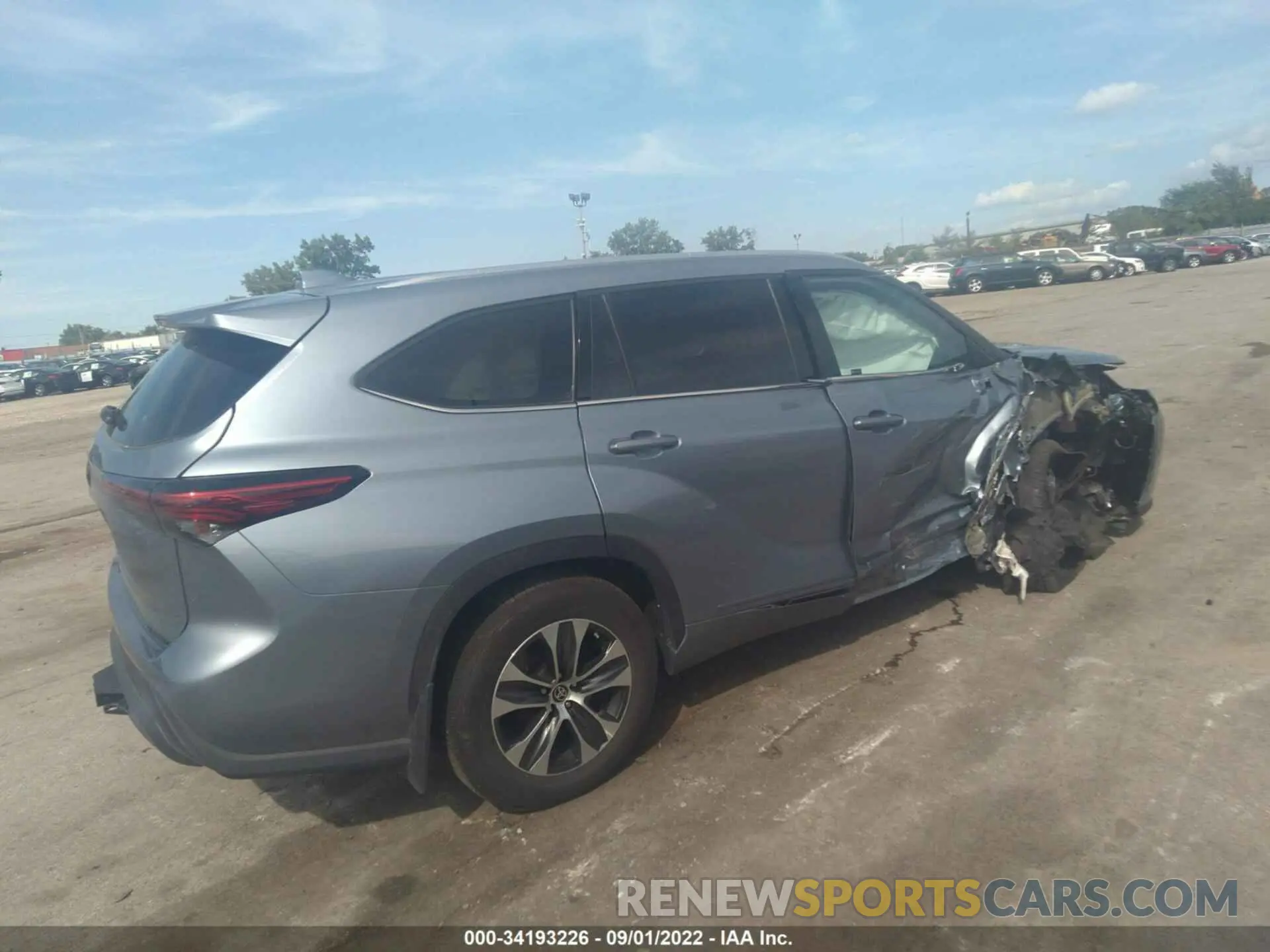 4 fotografías del automóvil dañado 5TDGZRBH7MS155935 TOYOTA HIGHLANDER 2021