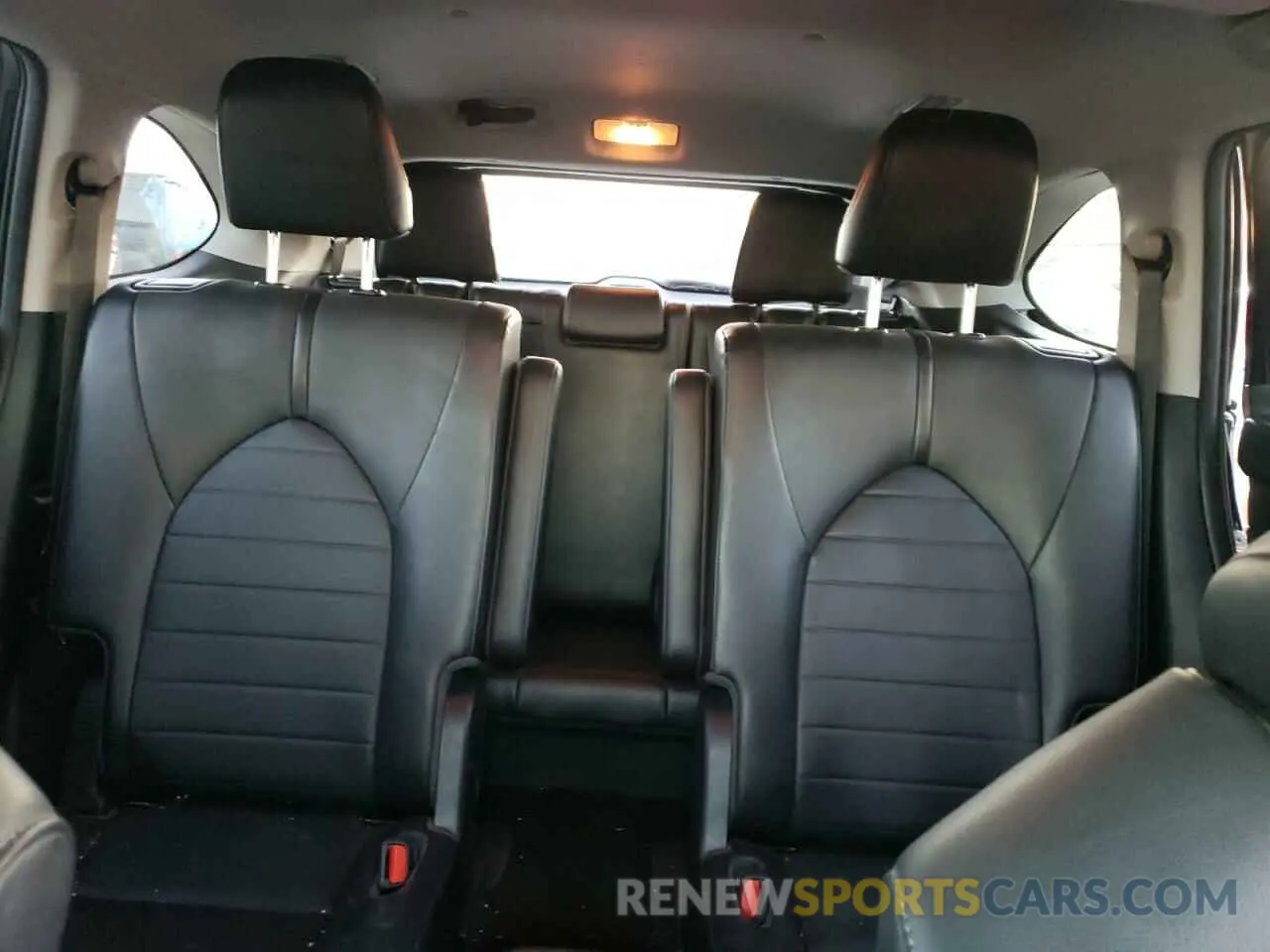 10 fotografías del automóvil dañado 5TDGZRBH7MS525376 TOYOTA HIGHLANDER 2021