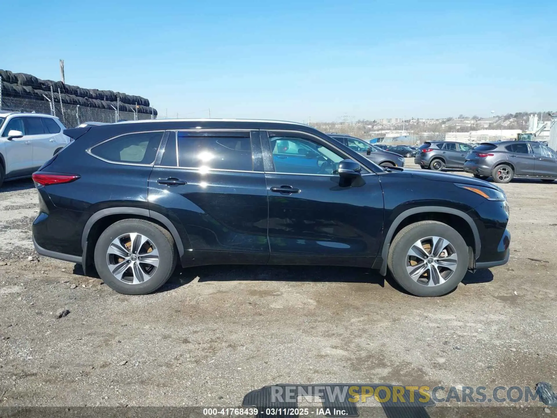 13 fotografías del automóvil dañado 5TDGZRBH7MS557857 TOYOTA HIGHLANDER 2021