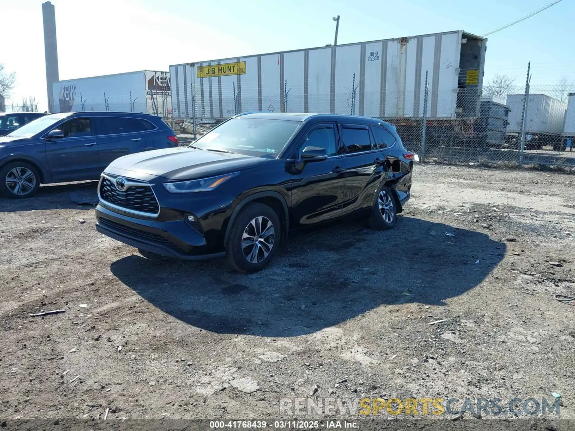 2 fotografías del automóvil dañado 5TDGZRBH7MS557857 TOYOTA HIGHLANDER 2021