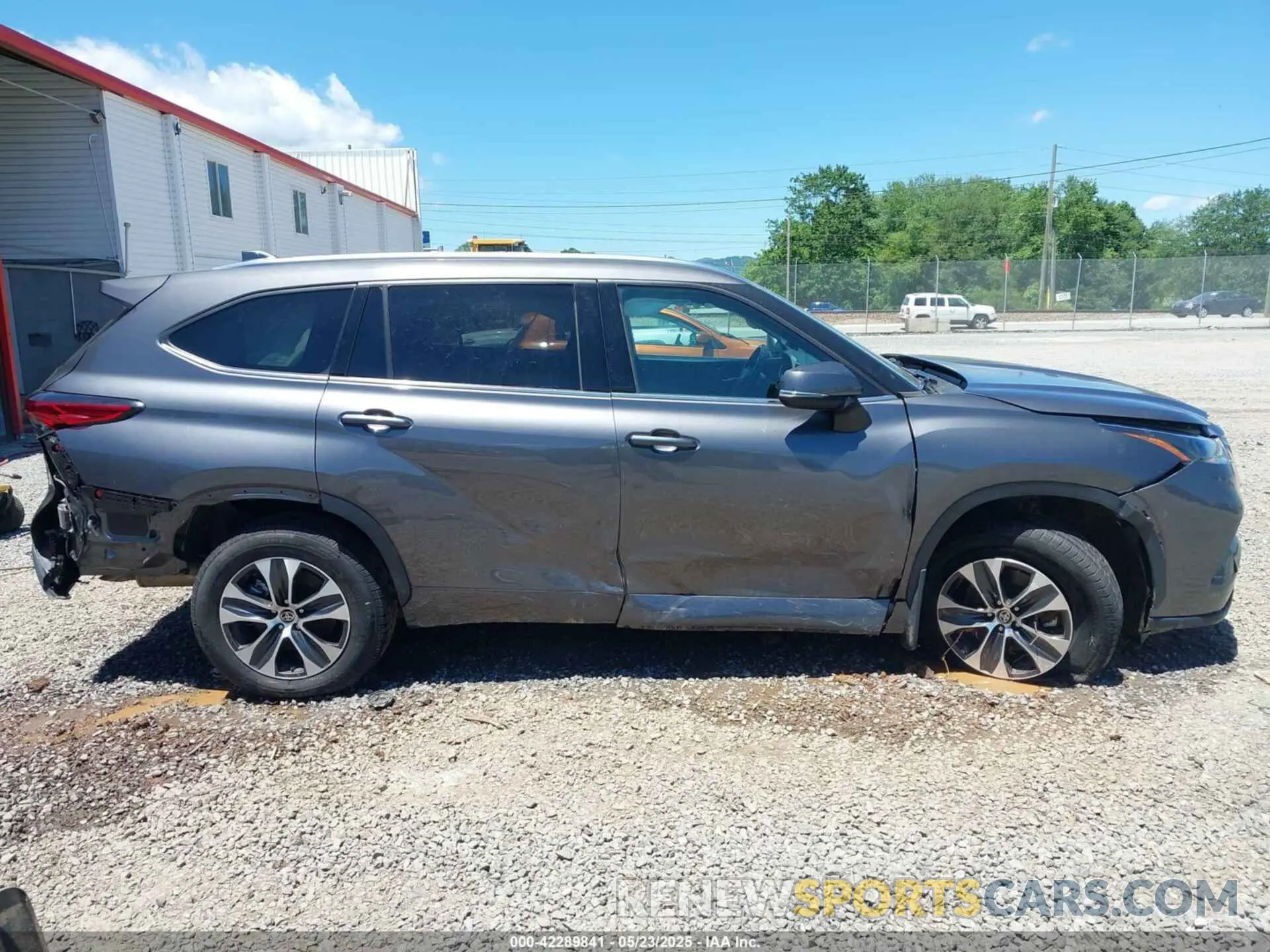 13 fotografías del automóvil dañado 5TDGZRBH8MS117999 TOYOTA HIGHLANDER 2021