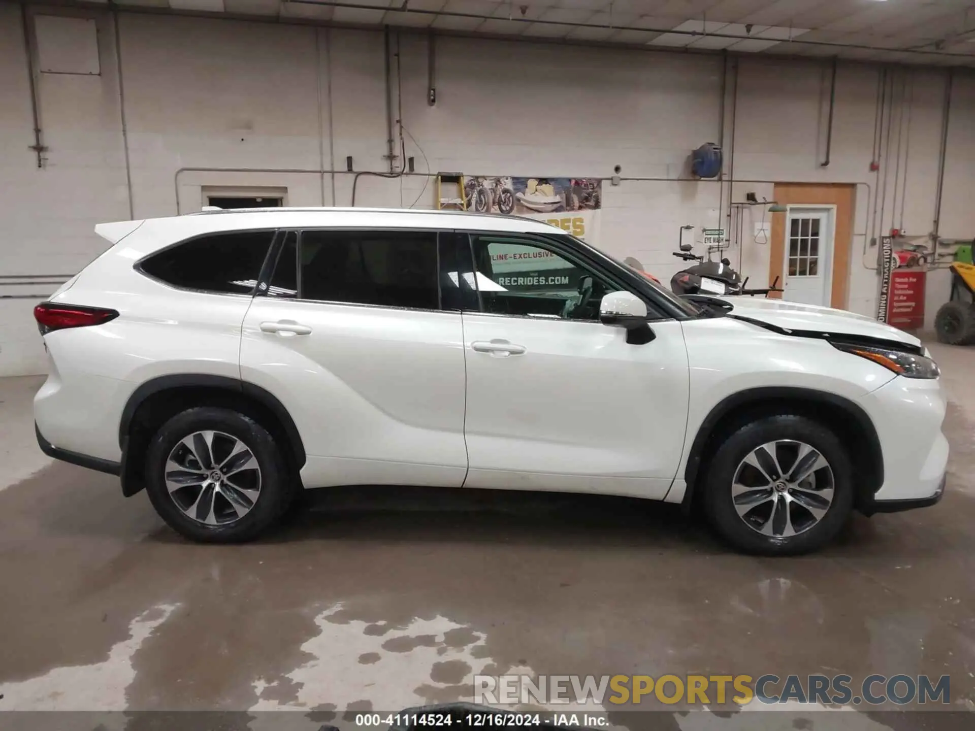 14 fotografías del automóvil dañado 5TDGZRBH8MS135791 TOYOTA HIGHLANDER 2021