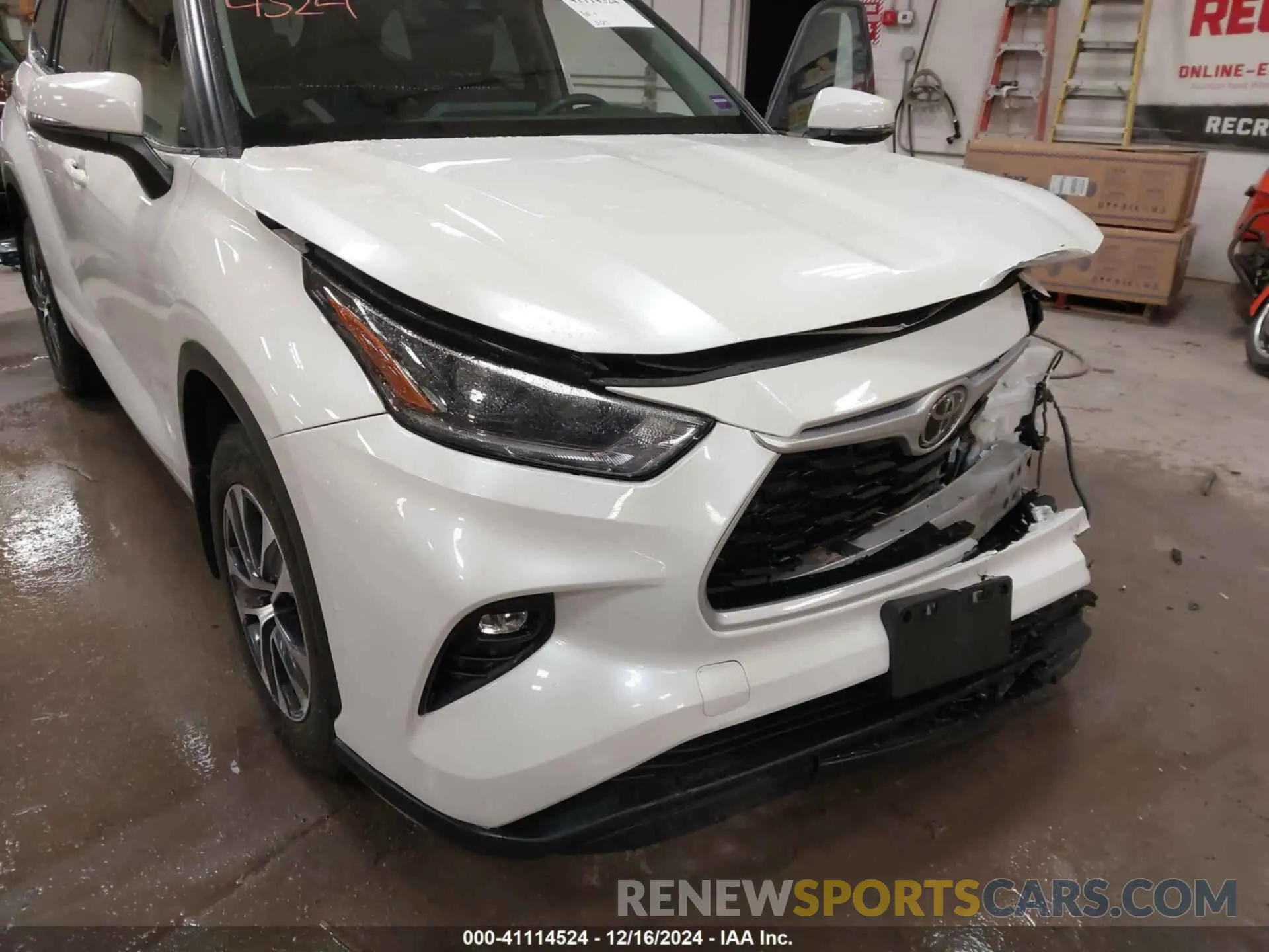 18 fotografías del automóvil dañado 5TDGZRBH8MS135791 TOYOTA HIGHLANDER 2021