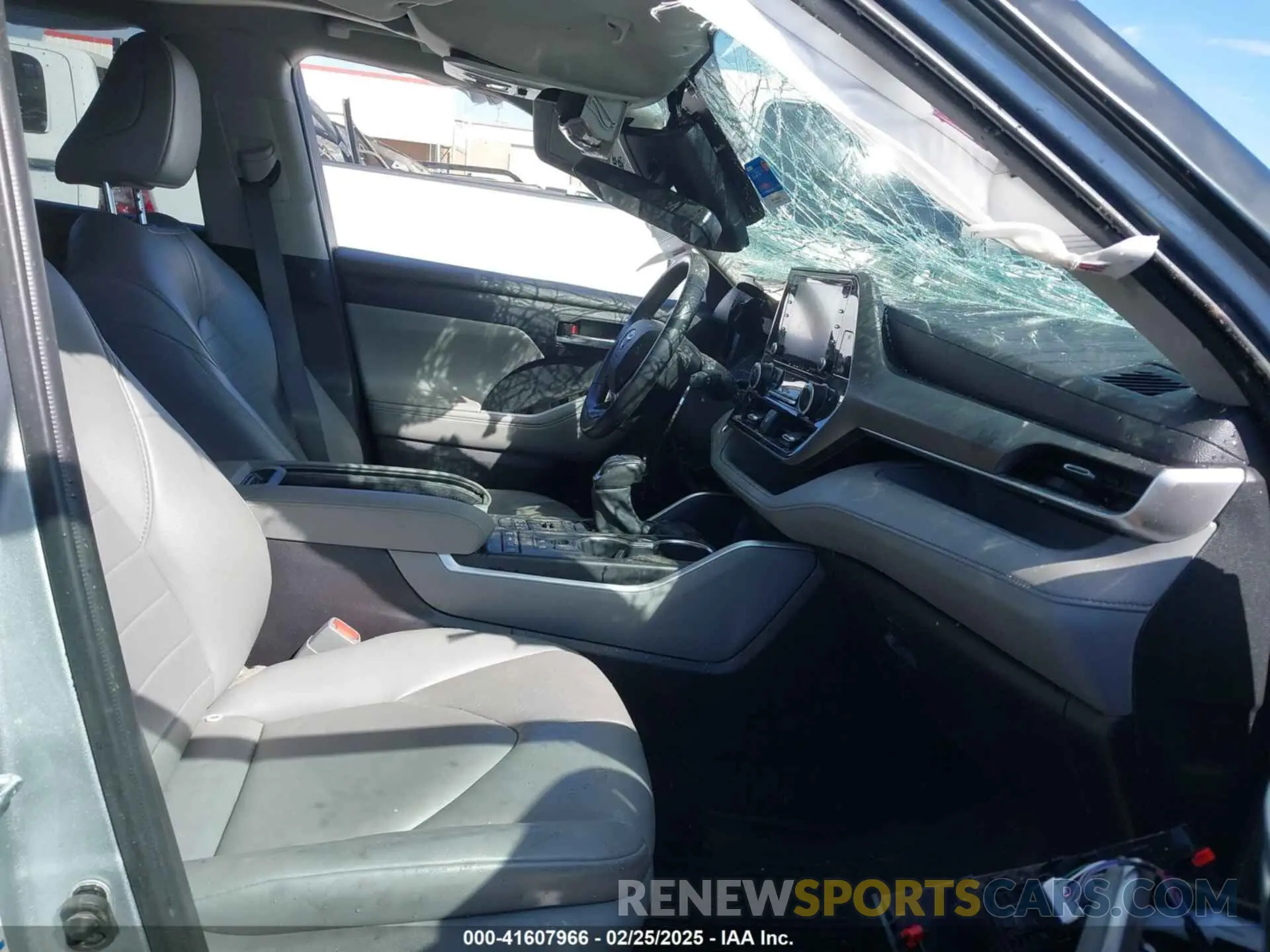 5 fotografías del automóvil dañado 5TDGZRBH8MS538038 TOYOTA HIGHLANDER 2021