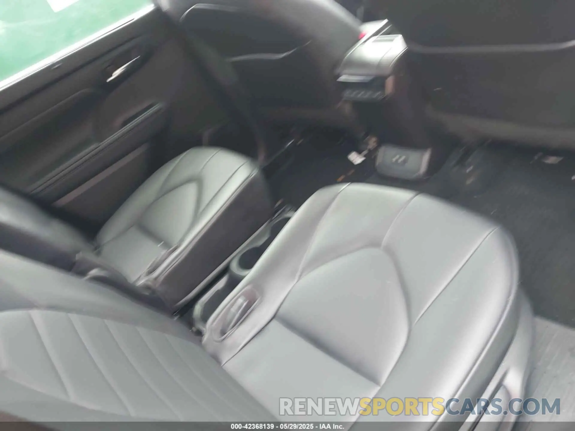 8 fotografías del automóvil dañado 5TDGZRBH8MS551095 TOYOTA HIGHLANDER 2021