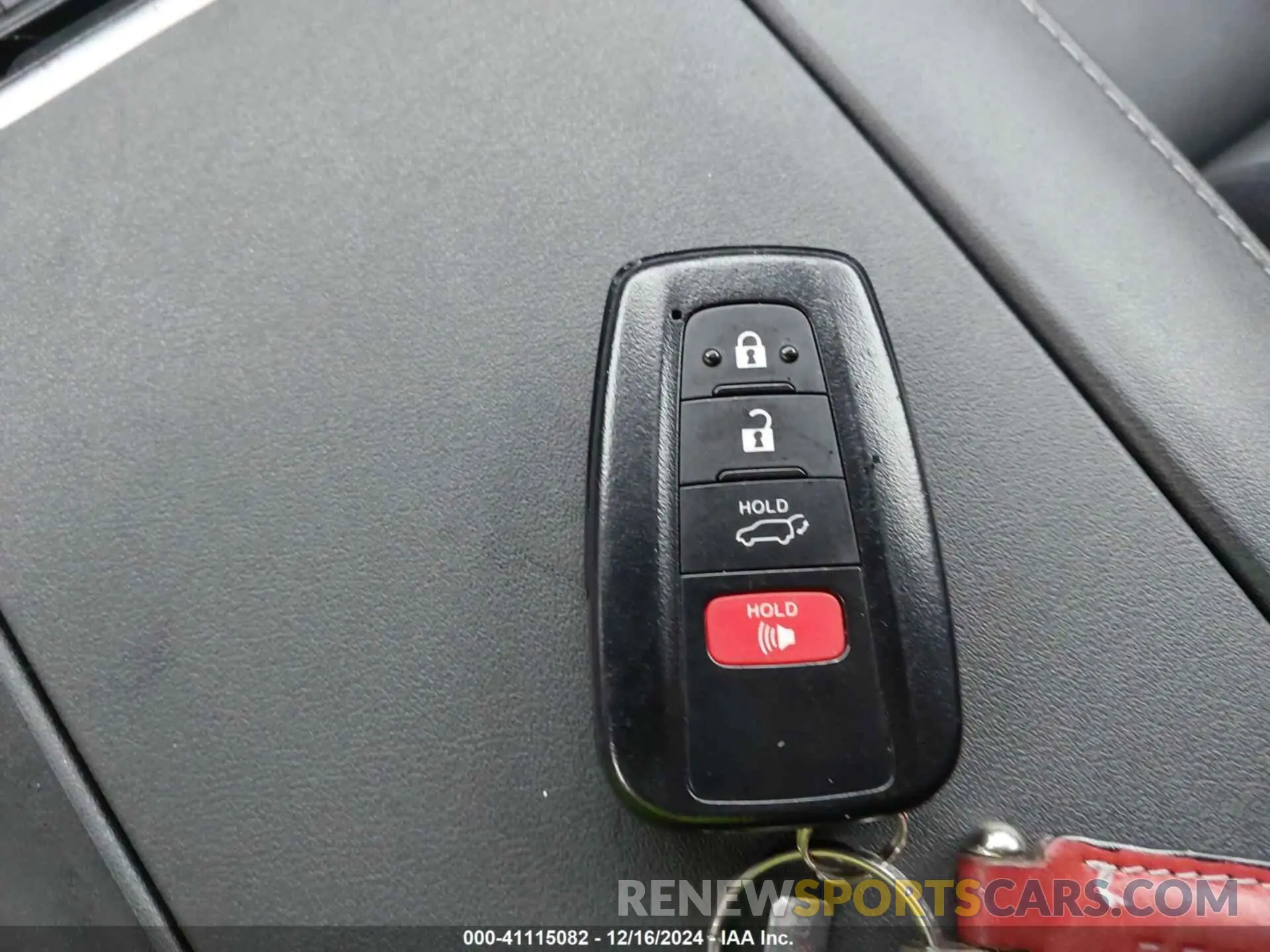11 fotografías del automóvil dañado 5TDGZRBH9MS159680 TOYOTA HIGHLANDER 2021