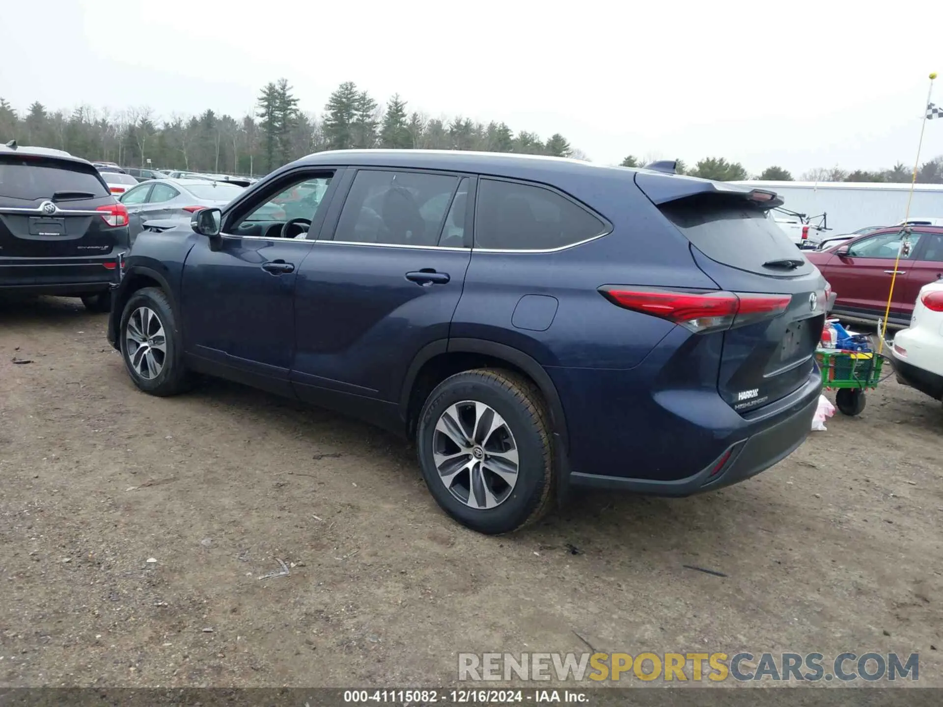 3 fotografías del automóvil dañado 5TDGZRBH9MS159680 TOYOTA HIGHLANDER 2021