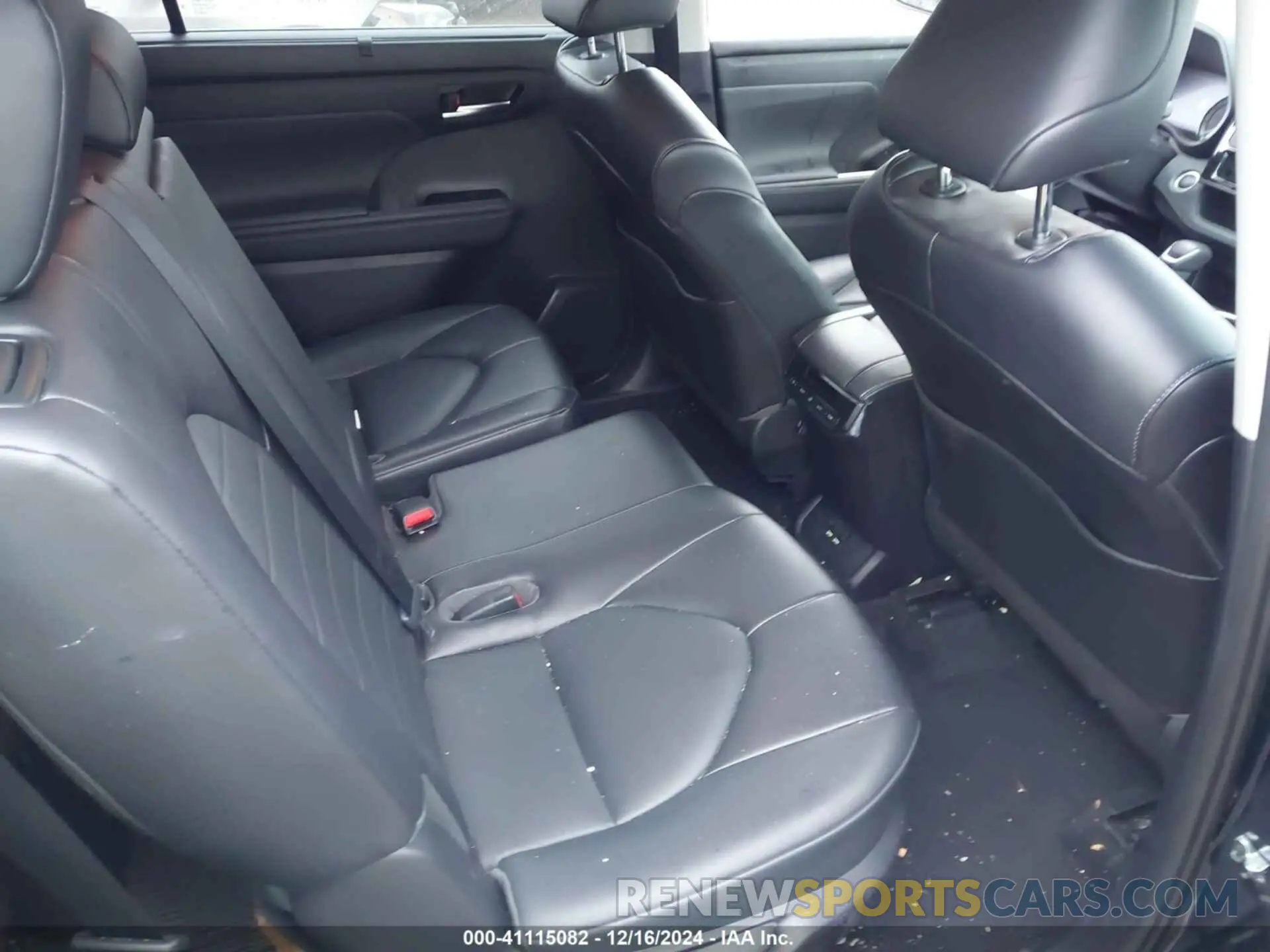 8 fotografías del automóvil dañado 5TDGZRBH9MS159680 TOYOTA HIGHLANDER 2021