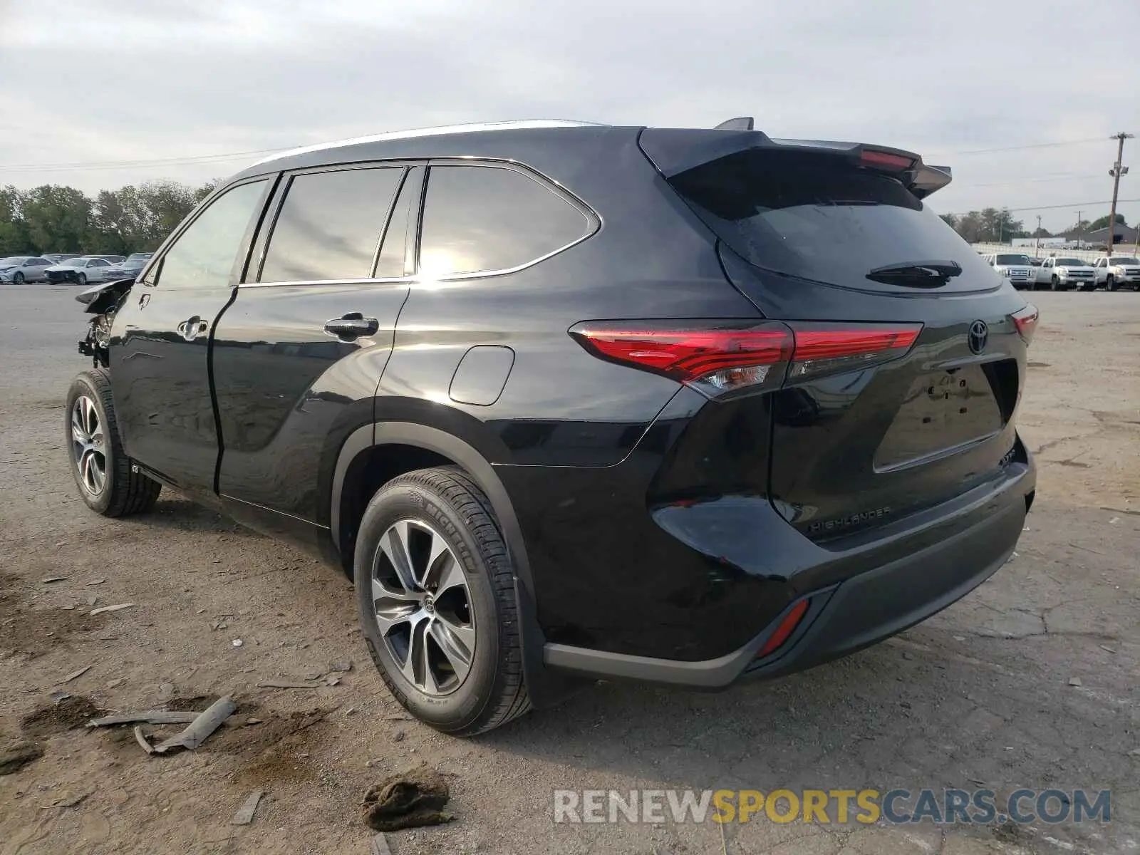 3 fotografías del automóvil dañado 5TDGZRBH9MS554197 TOYOTA HIGHLANDER 2021