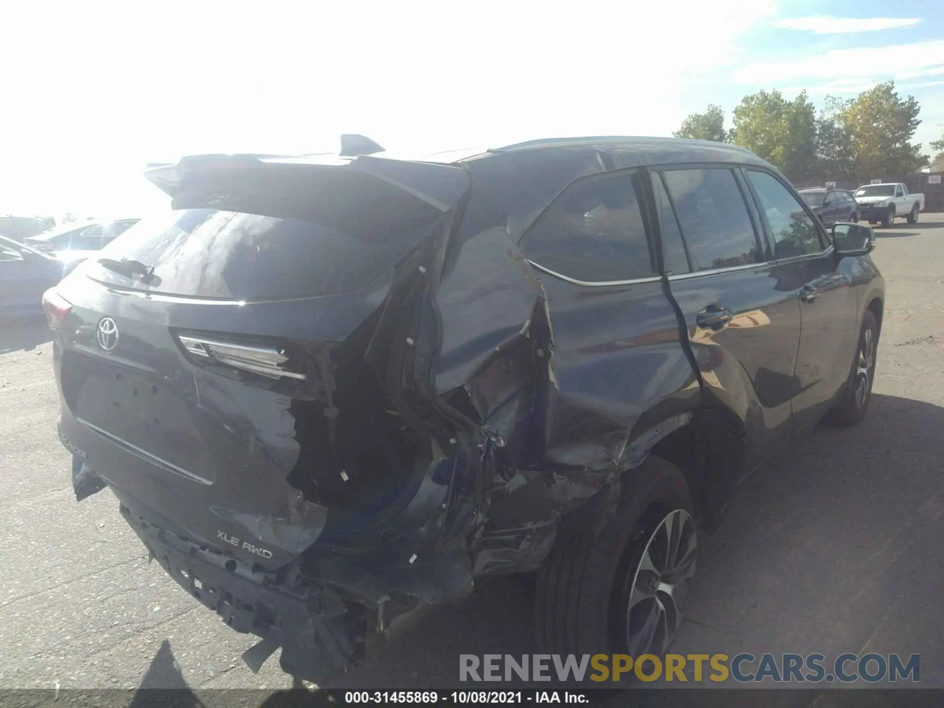 4 fotografías del automóvil dañado 5TDGZRBHXMS070541 TOYOTA HIGHLANDER 2021