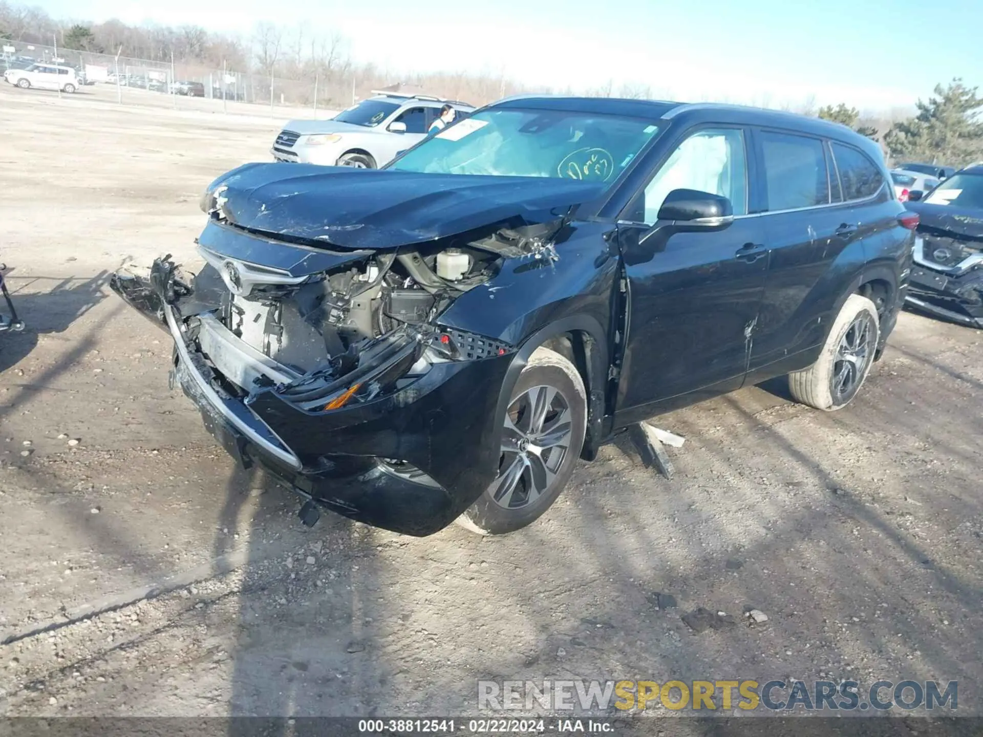 2 fotografías del automóvil dañado 5TDGZRBHXMS141043 TOYOTA HIGHLANDER 2021