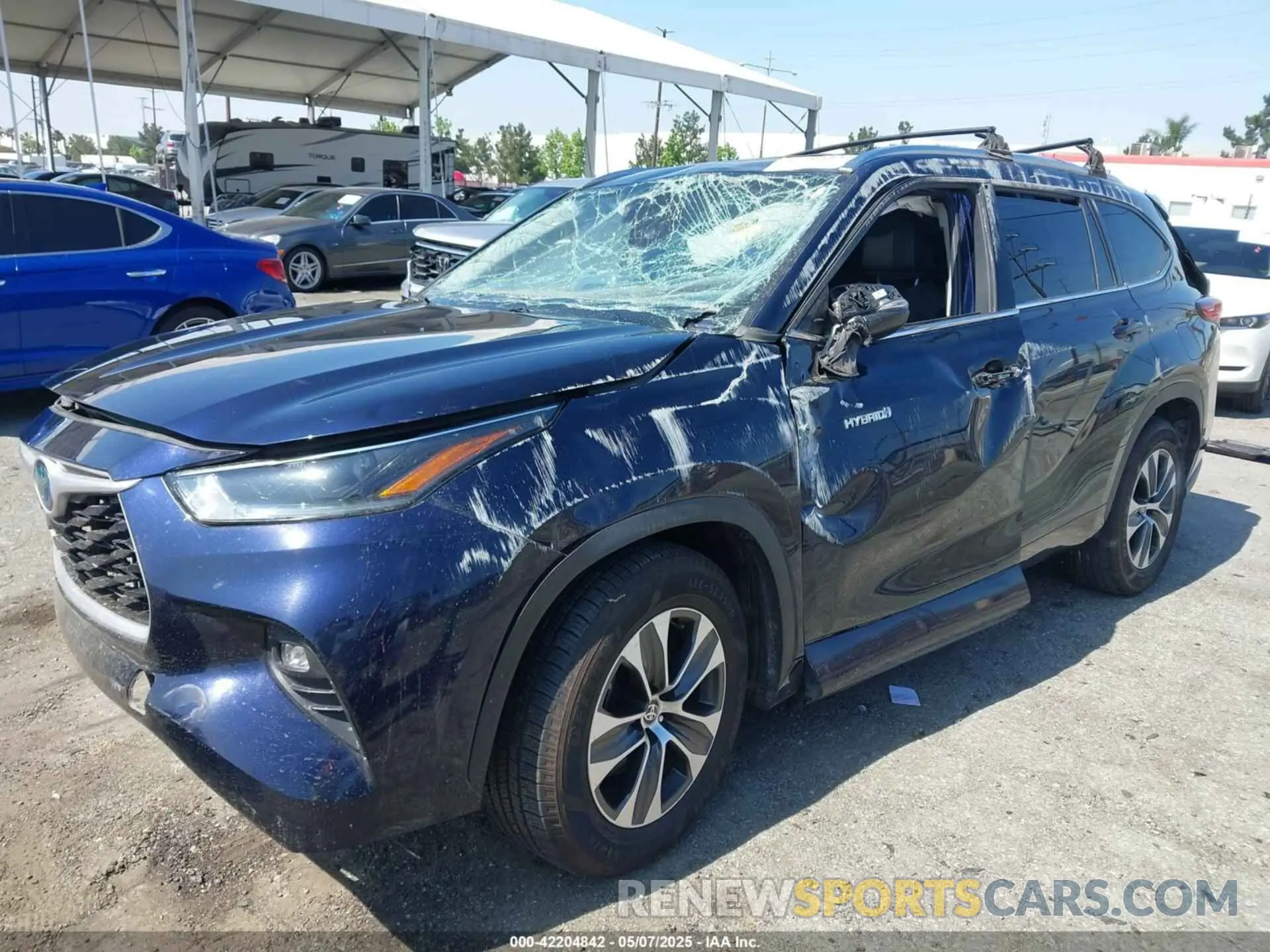 2 fotografías del automóvil dañado 5TDHARAH9MS509001 TOYOTA HIGHLANDER 2021