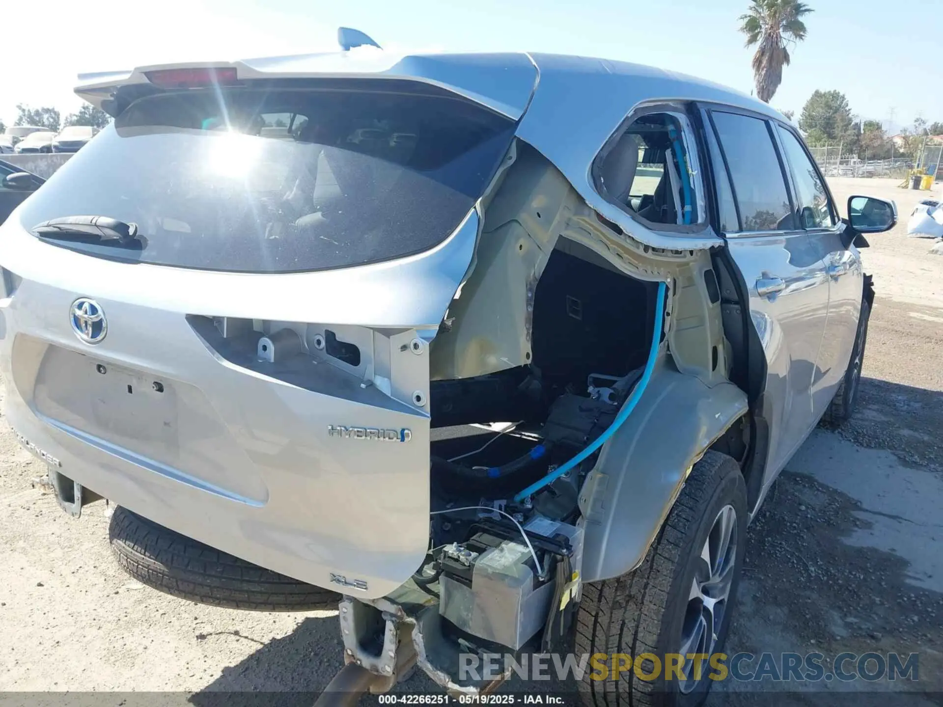18 fotografías del automóvil dañado 5TDHBRCH0MS517918 TOYOTA HIGHLANDER 2021