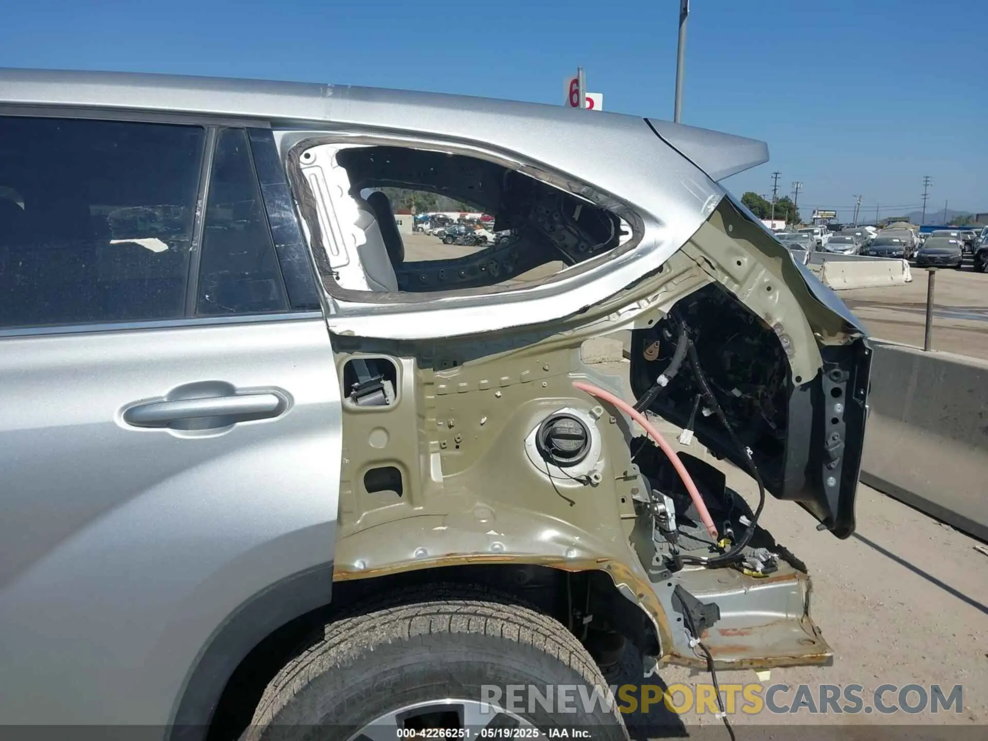 6 fotografías del automóvil dañado 5TDHBRCH0MS517918 TOYOTA HIGHLANDER 2021