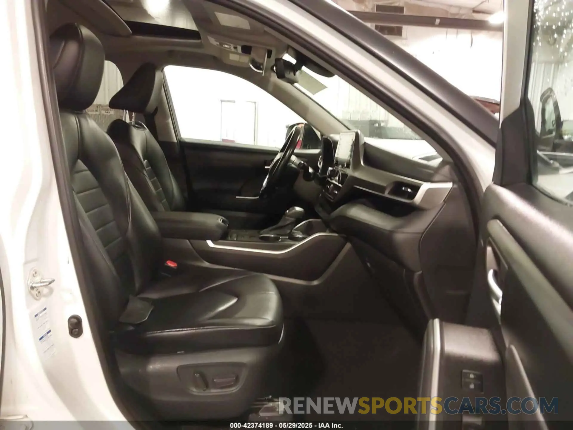 5 fotografías del automóvil dañado 5TDHBRCH2MS515572 TOYOTA HIGHLANDER 2021