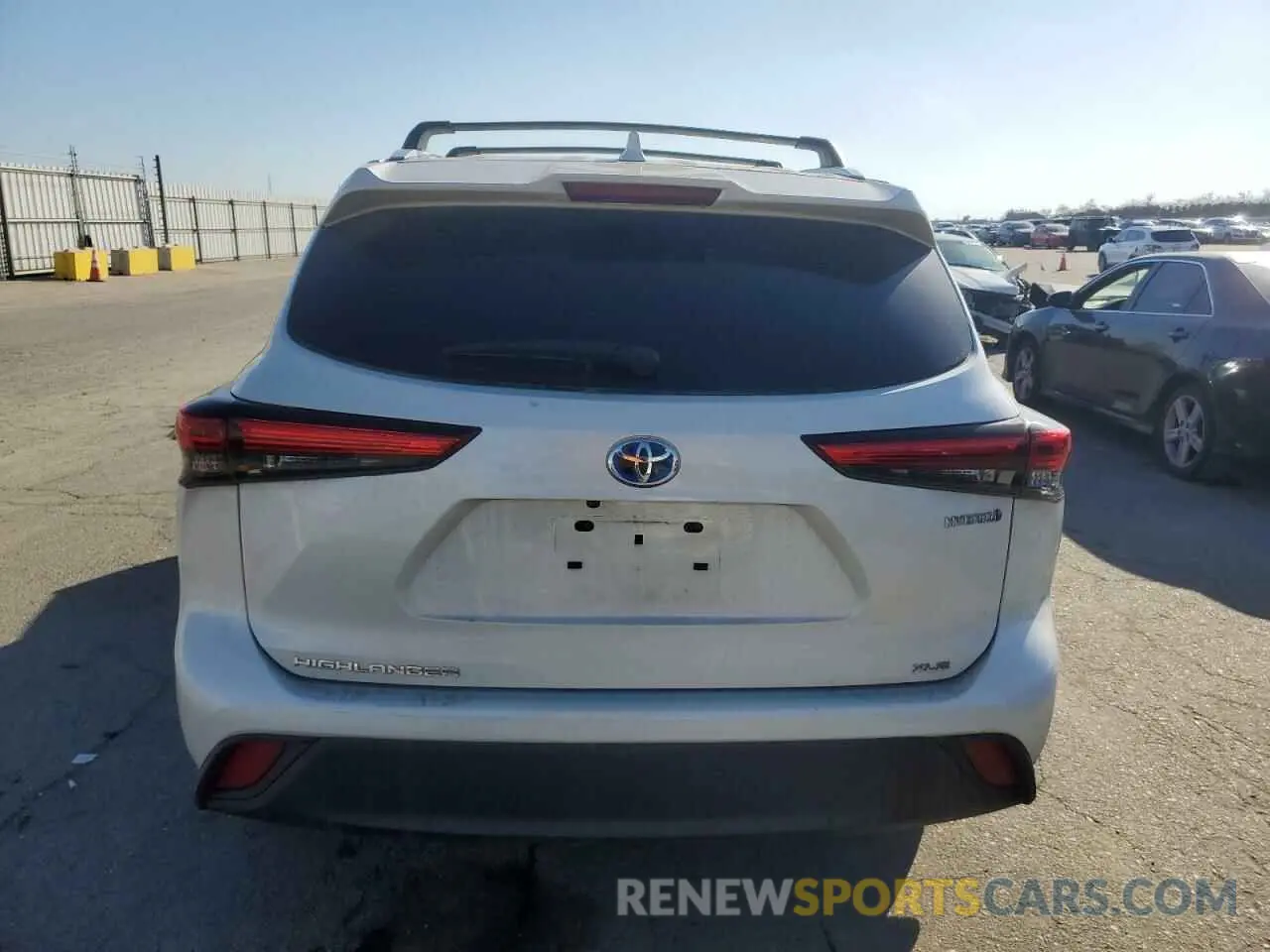 6 fotografías del automóvil dañado 5TDHBRCH3MS532560 TOYOTA HIGHLANDER 2021