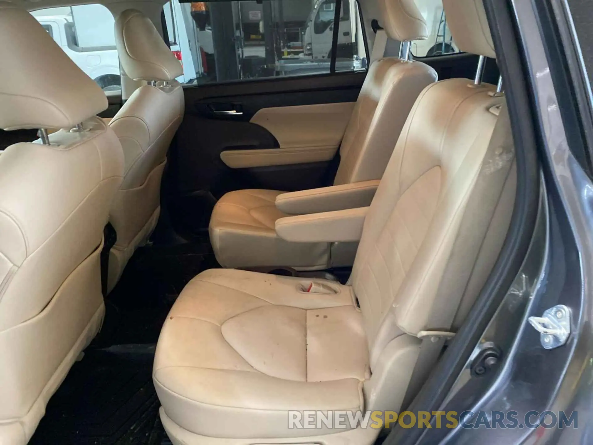 15 fotografías del automóvil dañado 5TDHBRCH3MS535572 TOYOTA HIGHLANDER 2021