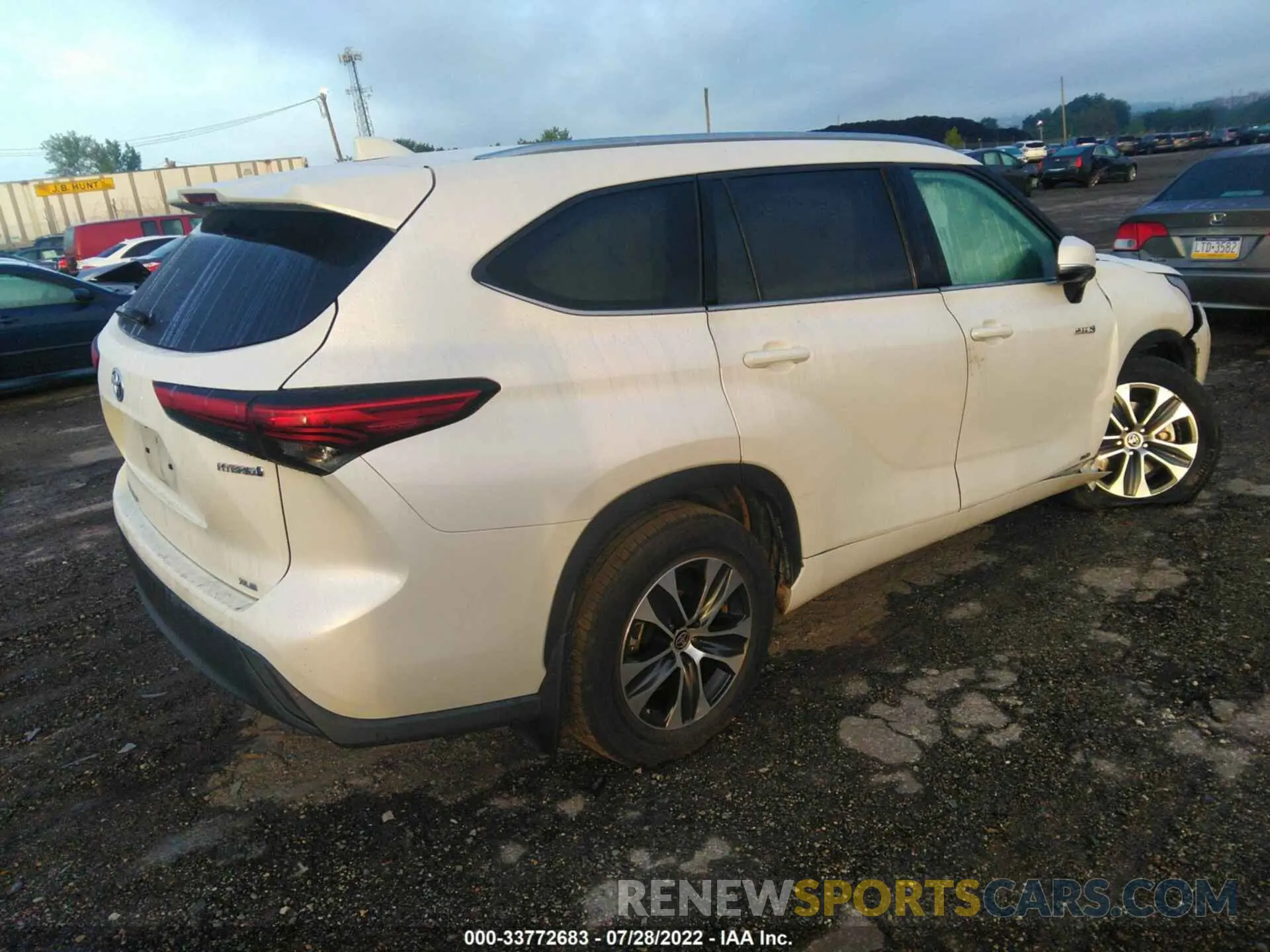 4 fotografías del automóvil dañado 5TDHBRCH5MS530468 TOYOTA HIGHLANDER 2021