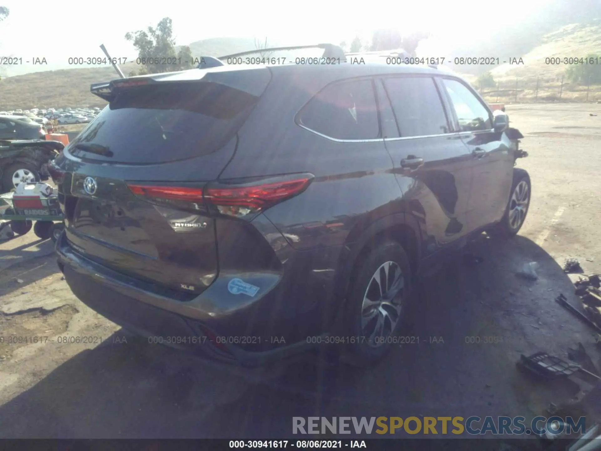 4 fotografías del automóvil dañado 5TDHBRCH7MS039383 TOYOTA HIGHLANDER 2021