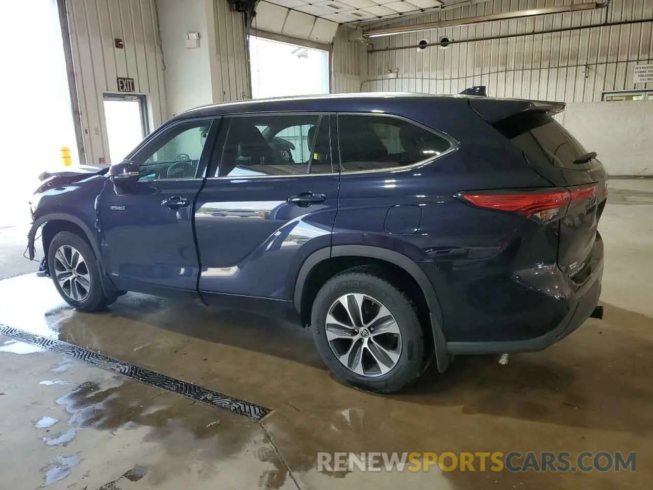 2 fotografías del automóvil dañado 5TDHBRCH8MS519156 TOYOTA HIGHLANDER 2021