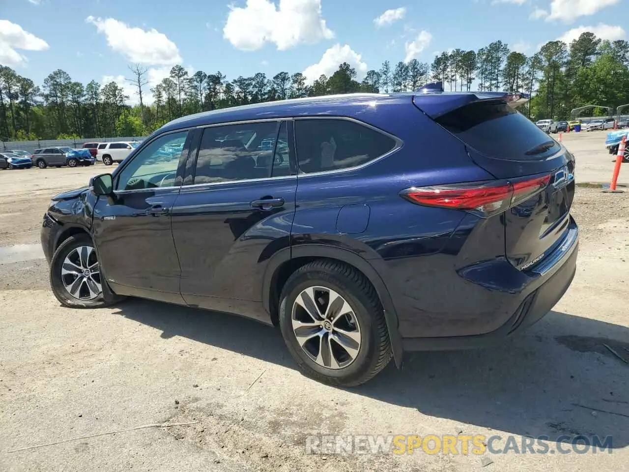 2 fotografías del automóvil dañado 5TDHBRCH9MS534331 TOYOTA HIGHLANDER 2021