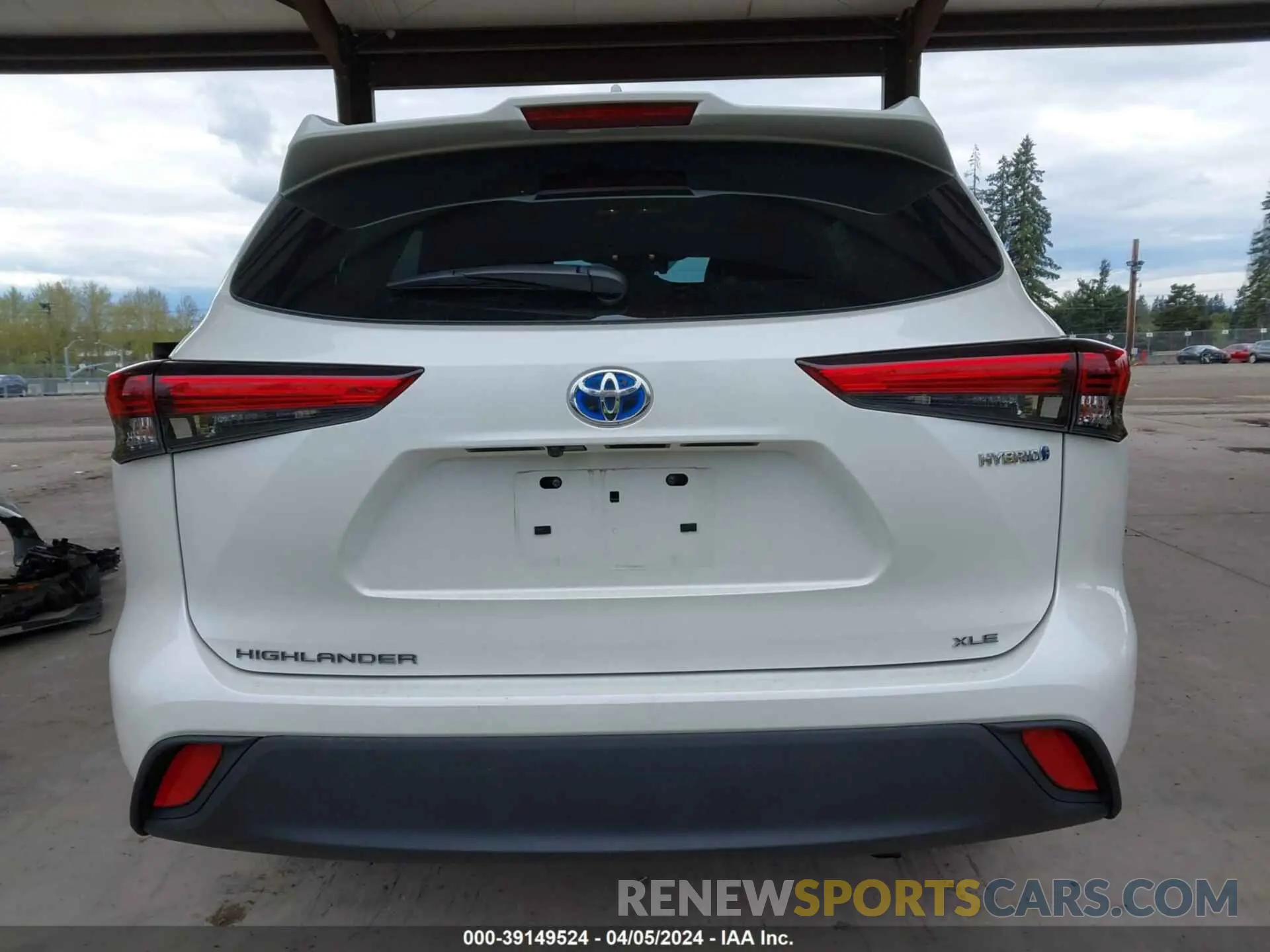 17 fotografías del automóvil dañado 5TDHBRCHXMS521233 TOYOTA HIGHLANDER 2021