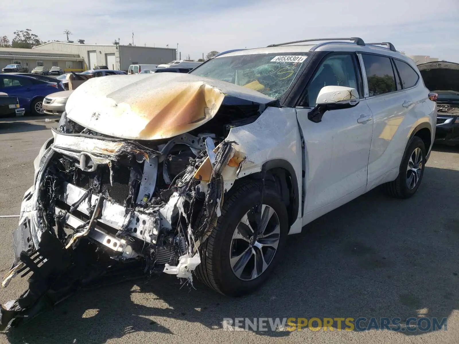 2 fotografías del automóvil dañado 5TDHZRAH1MS034937 TOYOTA HIGHLANDER 2021
