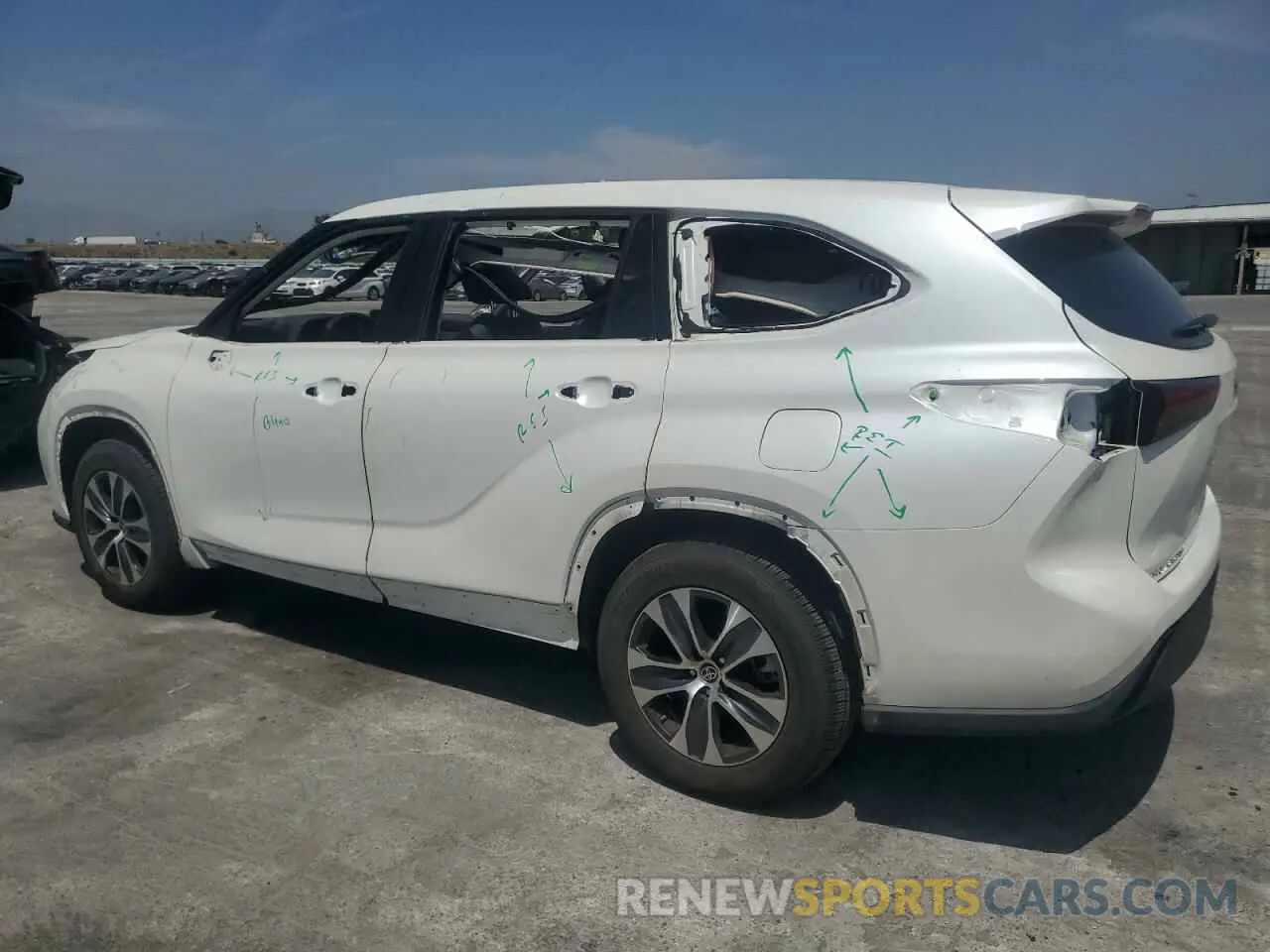2 fotografías del automóvil dañado 5TDHZRAH4MS078480 TOYOTA HIGHLANDER 2021