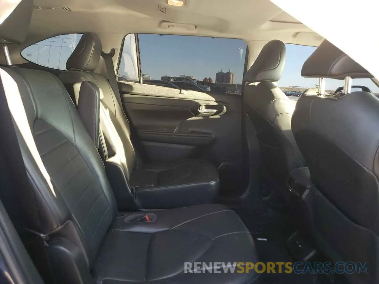 11 fotografías del automóvil dañado 5TDHZRAH7MS079784 TOYOTA HIGHLANDER 2021