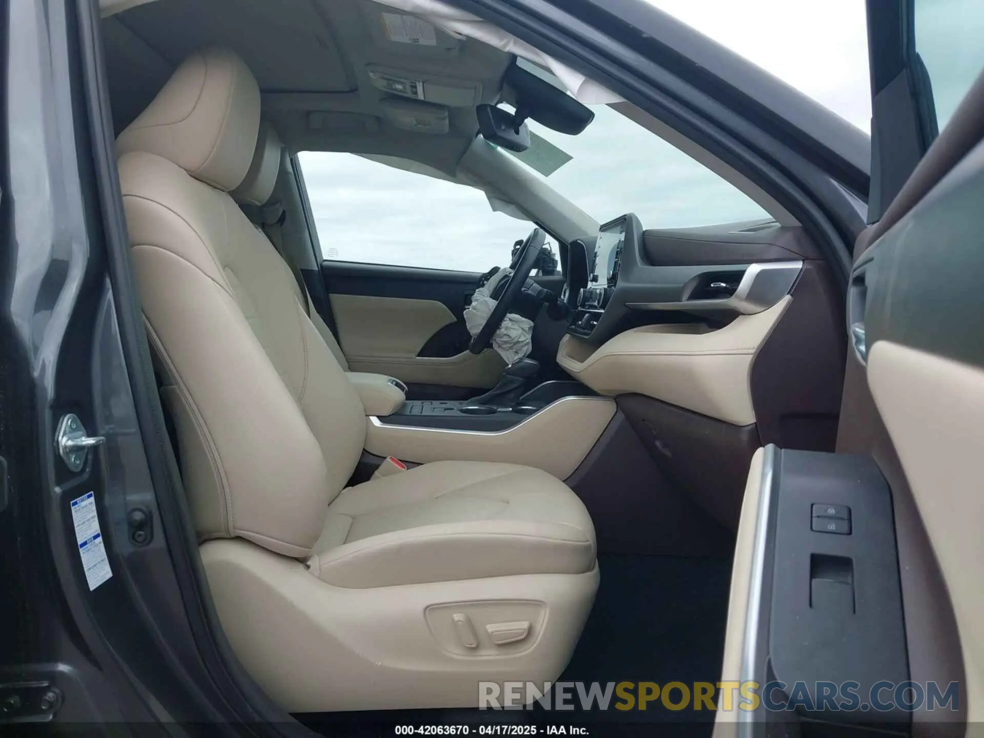 5 fotografías del automóvil dañado 5TDHZRBH2MS065077 TOYOTA HIGHLANDER 2021
