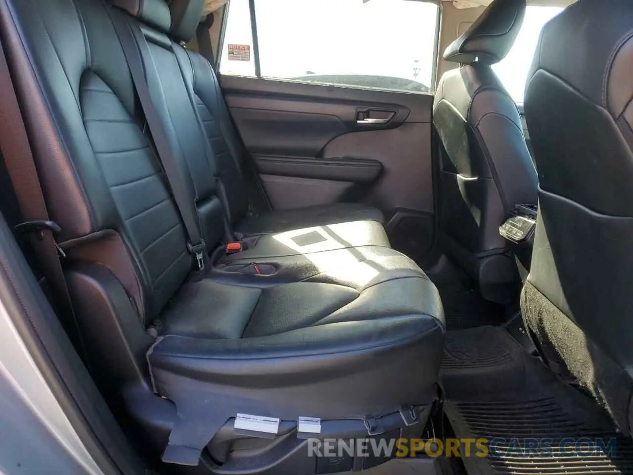 11 fotografías del automóvil dañado 5TDHZRBH2MS084101 TOYOTA HIGHLANDER 2021