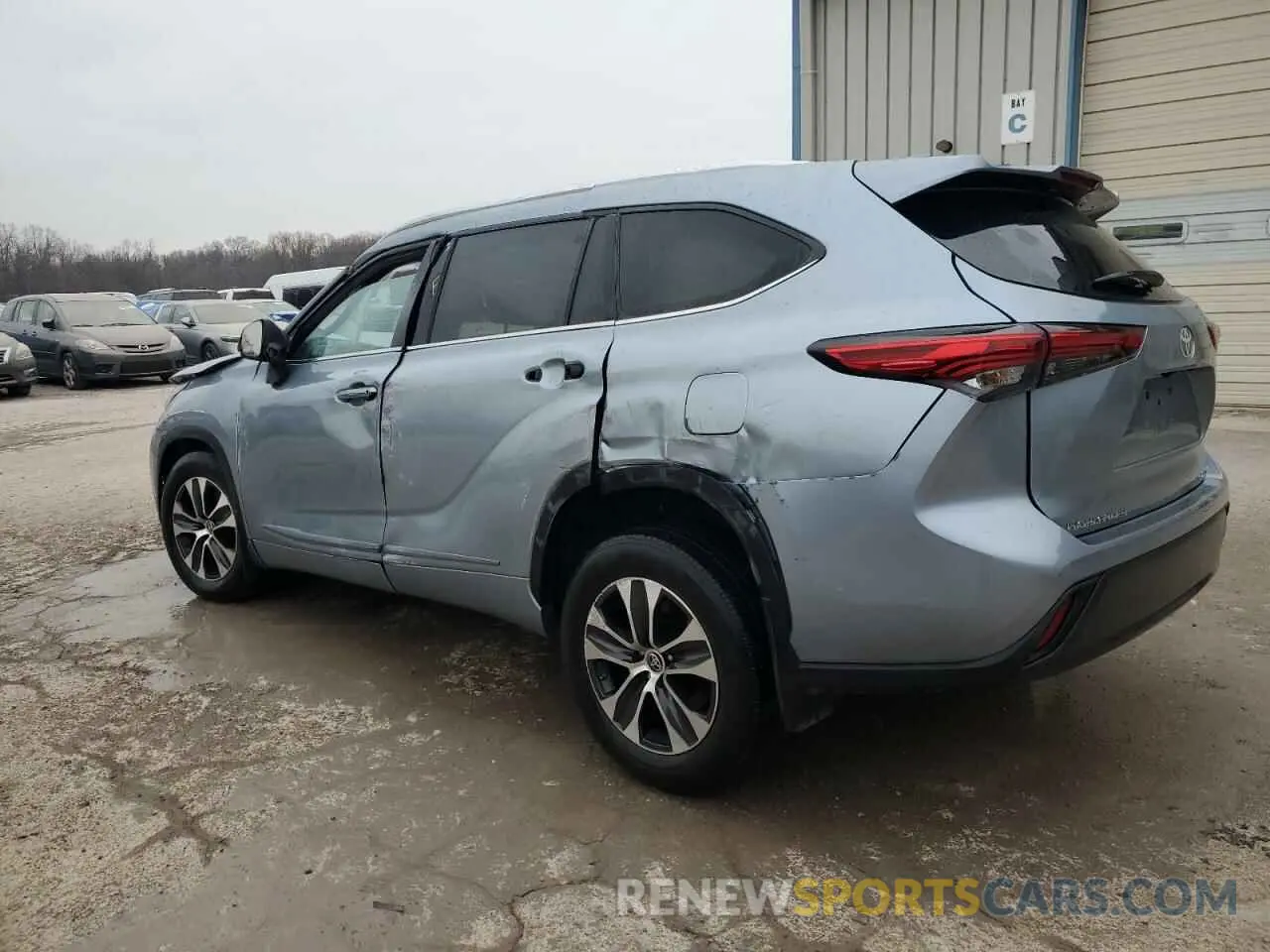 2 fotografías del automóvil dañado 5TDHZRBH2MS095650 TOYOTA HIGHLANDER 2021