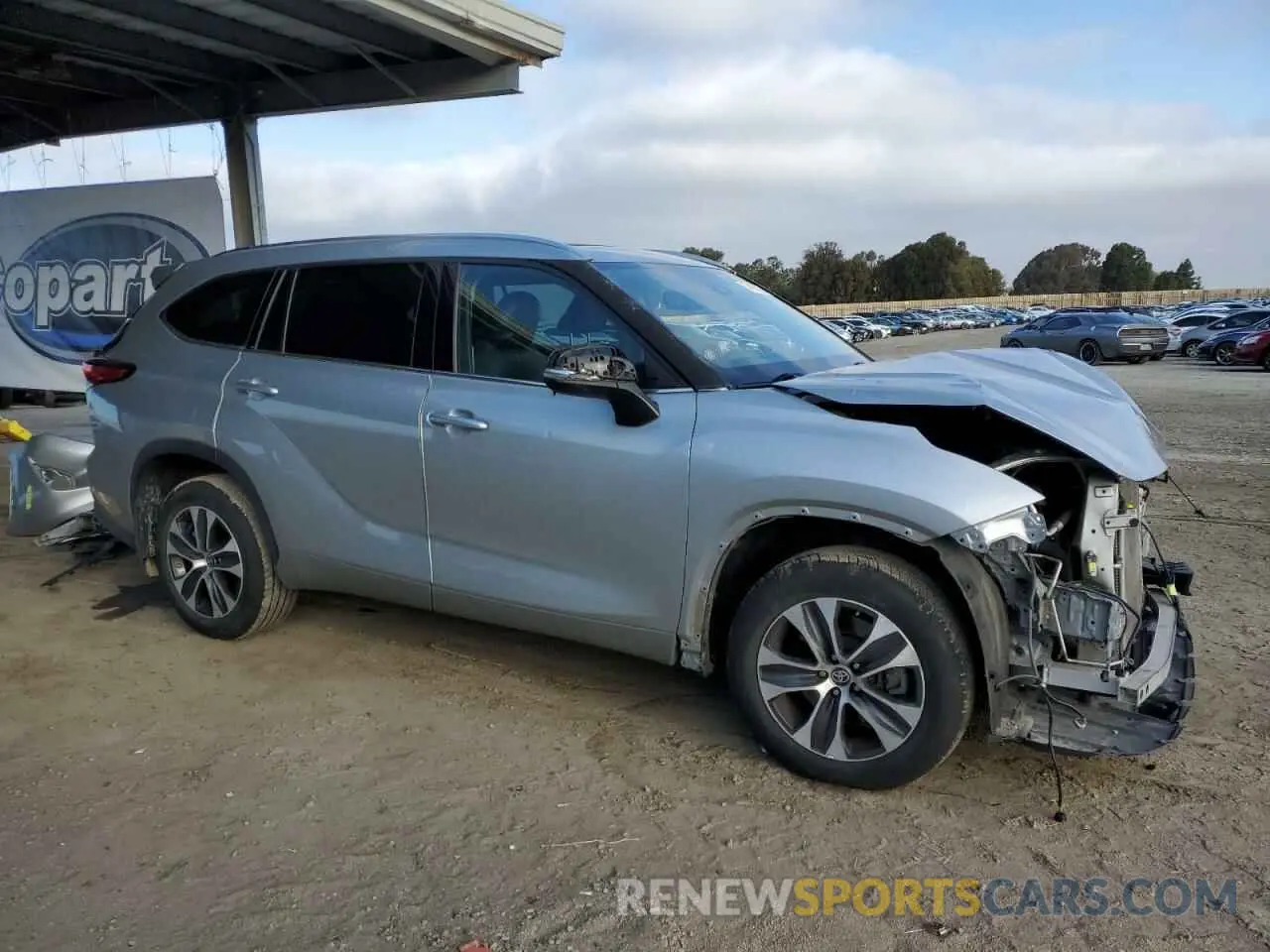 4 fotografías del automóvil dañado 5TDHZRBH2MS555177 TOYOTA HIGHLANDER 2021