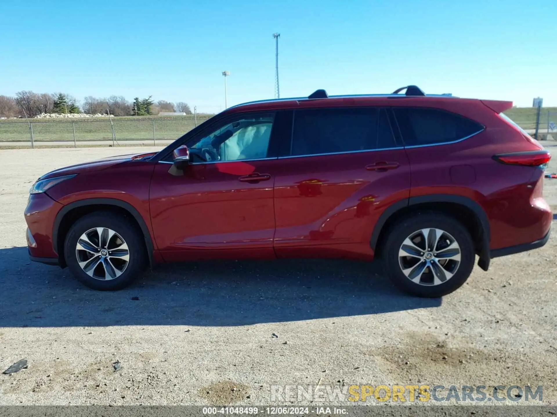 14 fotografías del automóvil dañado 5TDHZRBH7MS559225 TOYOTA HIGHLANDER 2021