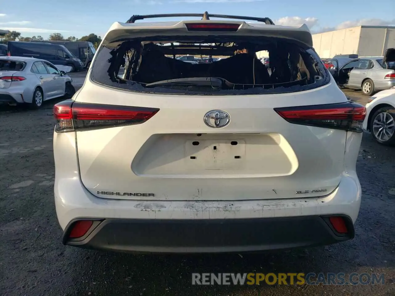 6 fotografías del automóvil dañado 5TDHZRBH9MS527313 TOYOTA HIGHLANDER 2021