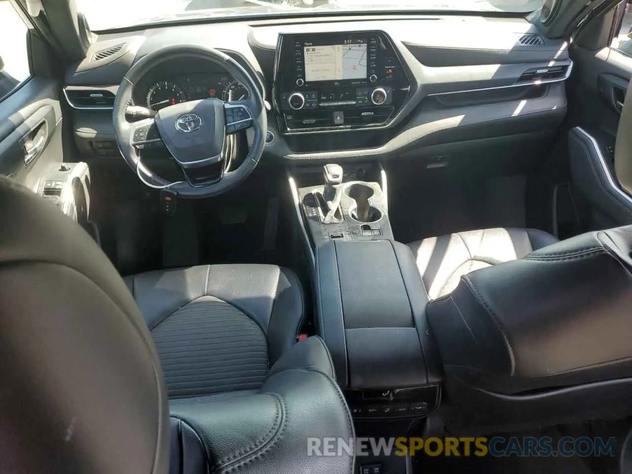 8 fotografías del automóvil dañado 5TDJZRAH7MS059973 TOYOTA HIGHLANDER 2021