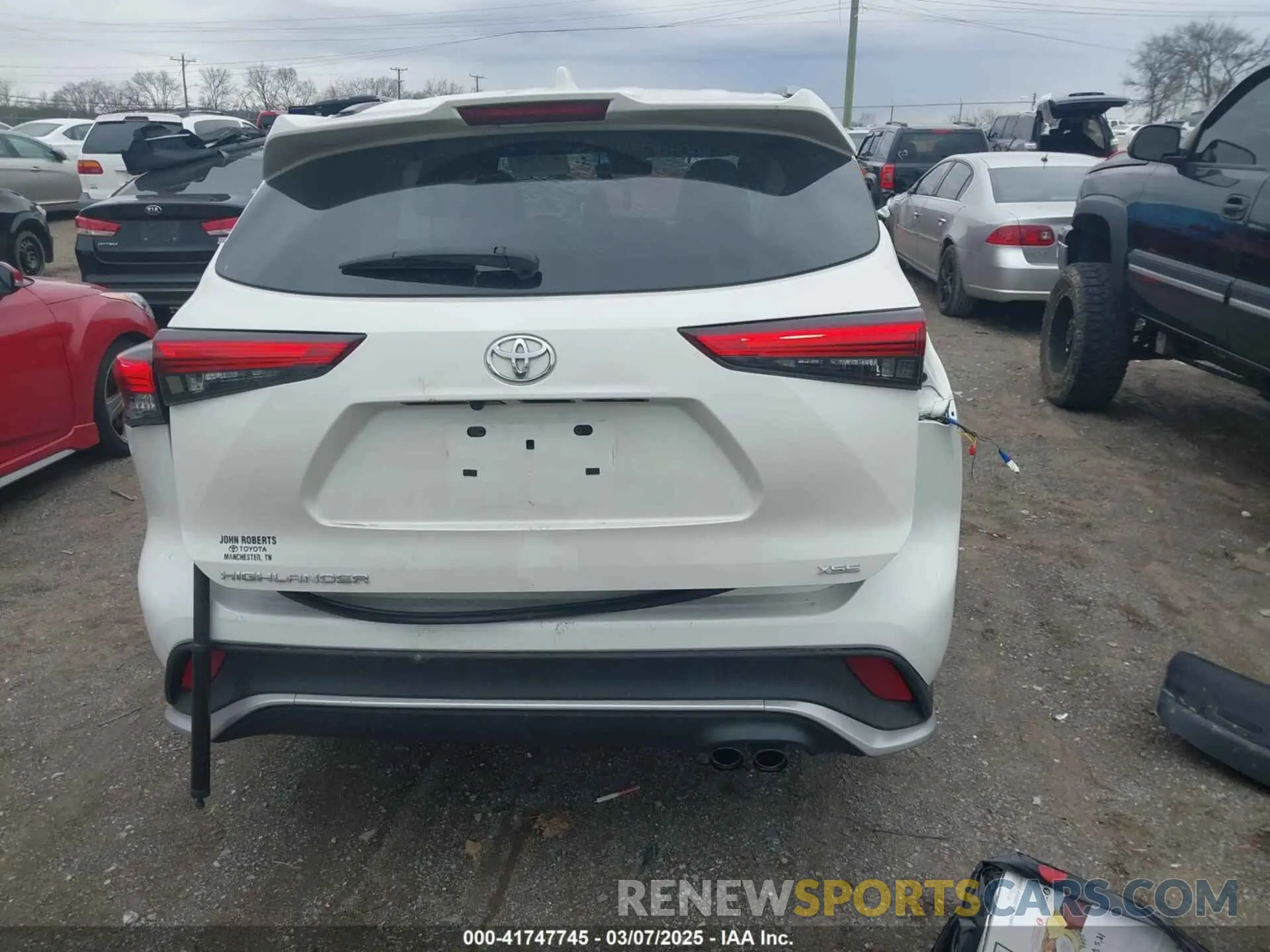 17 fotografías del automóvil dañado 5TDJZRAH9MS050546 TOYOTA HIGHLANDER 2021