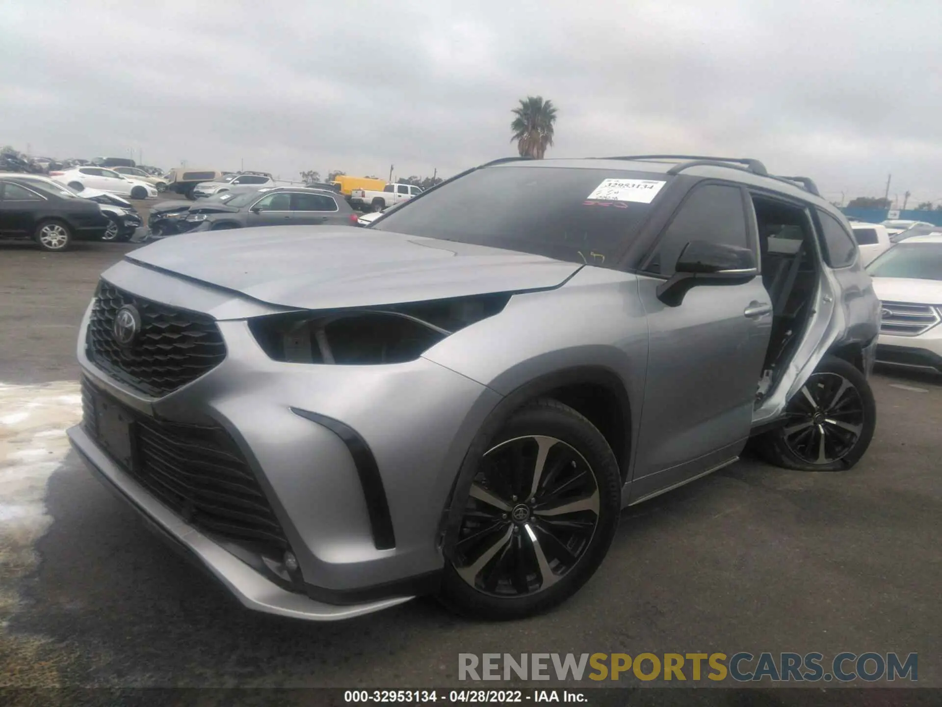 2 fotografías del automóvil dañado 5TDJZRAH9MS056993 TOYOTA HIGHLANDER 2021