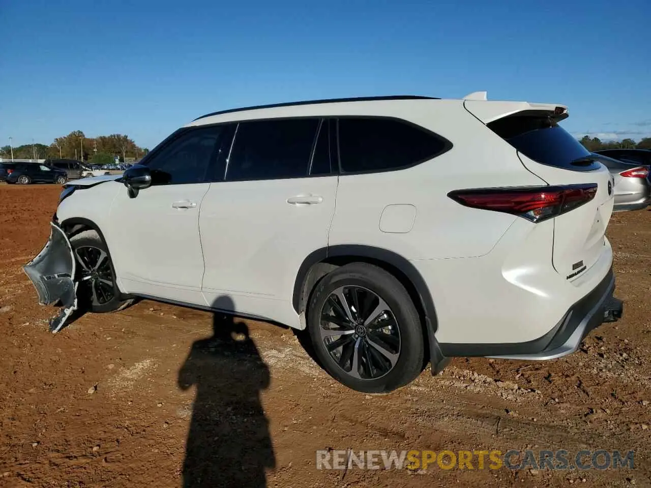 2 fotografías del automóvil dañado 5TDJZRBH0MS105481 TOYOTA HIGHLANDER 2021