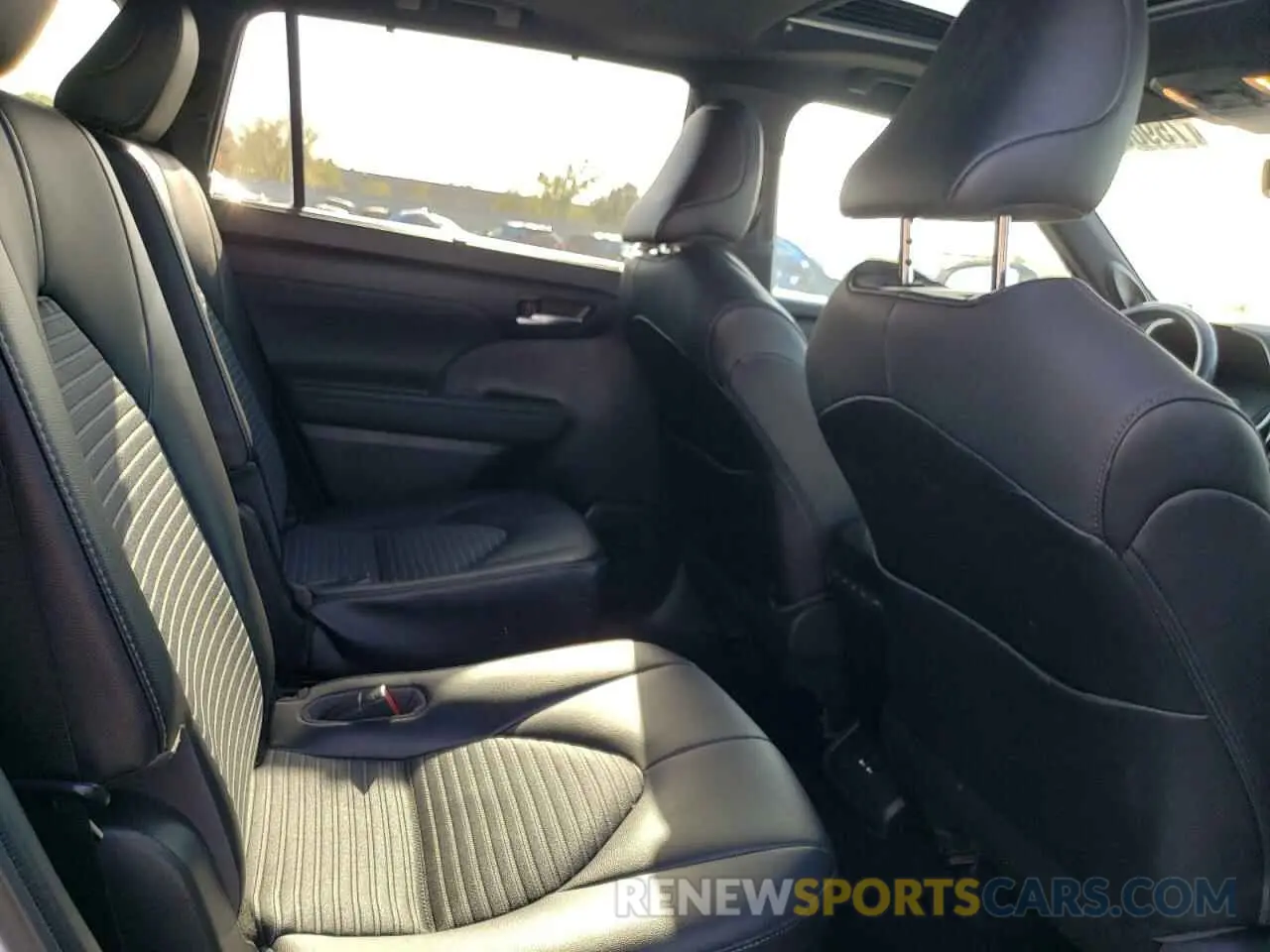11 fotografías del automóvil dañado 5TDJZRBH4MS059458 TOYOTA HIGHLANDER 2021